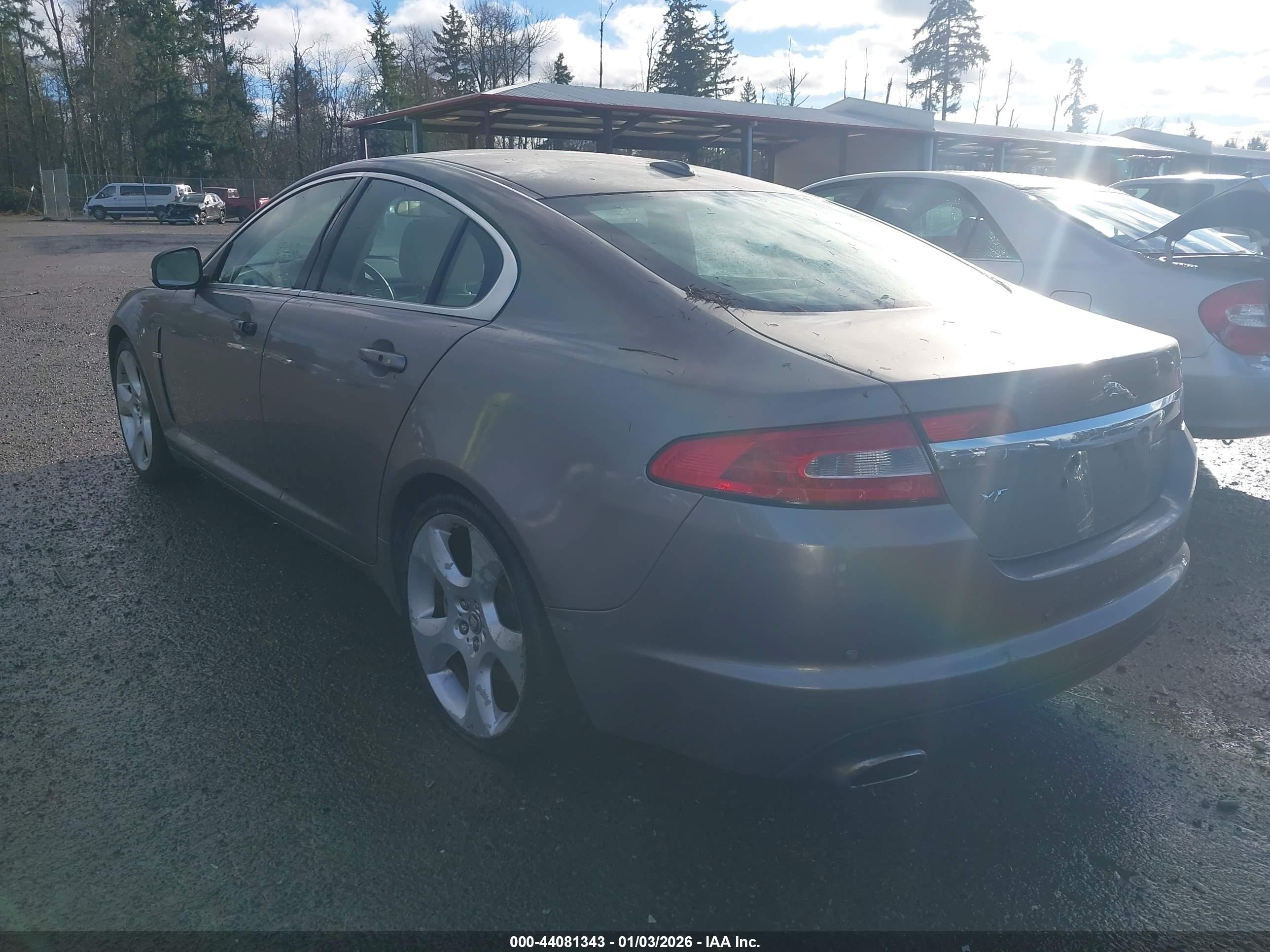 JAGUAR XF image 3