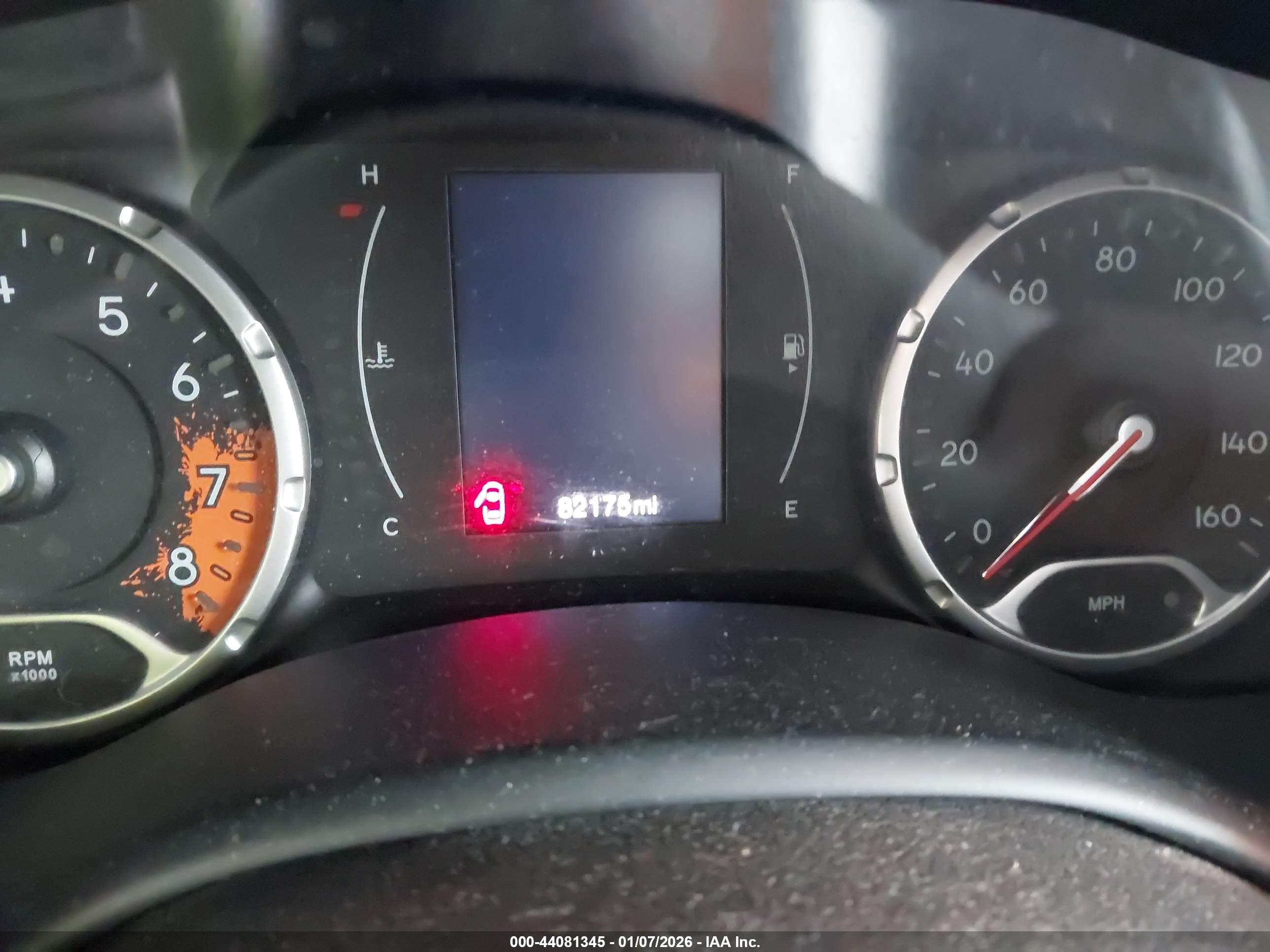 JEEP RENEGADE image 7