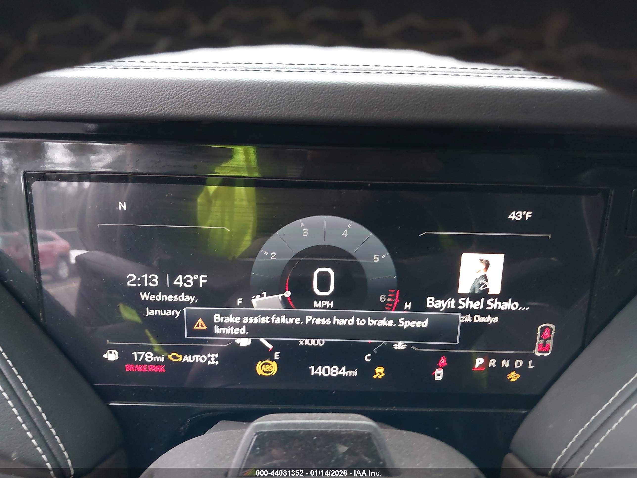 GMC YUKON image 7
