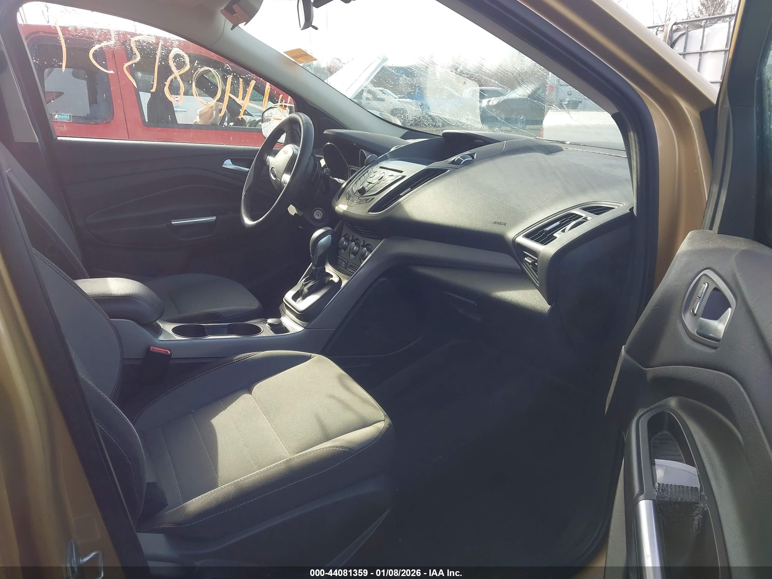 FORD ESCAPE image 5