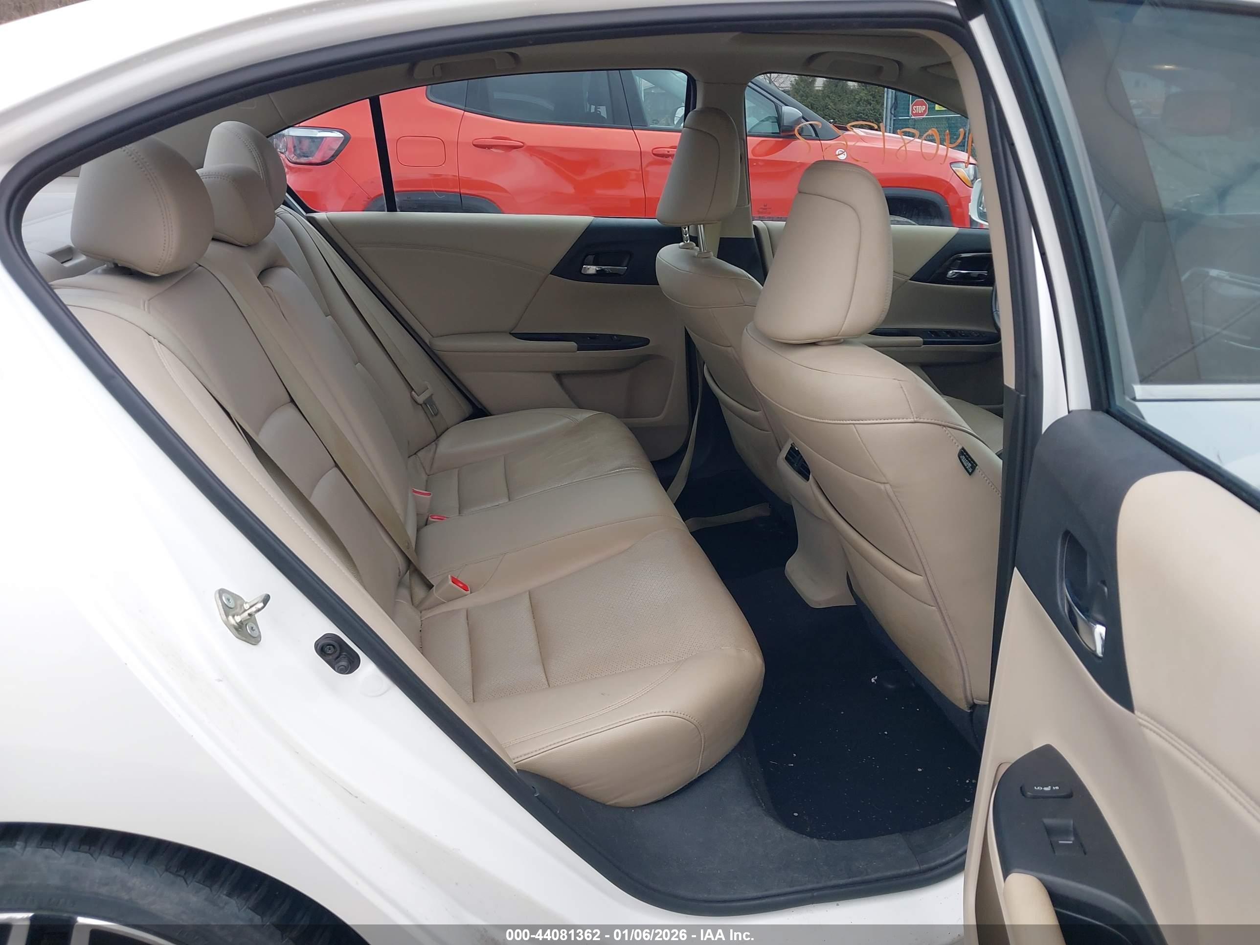 HONDA ACCORD image 8