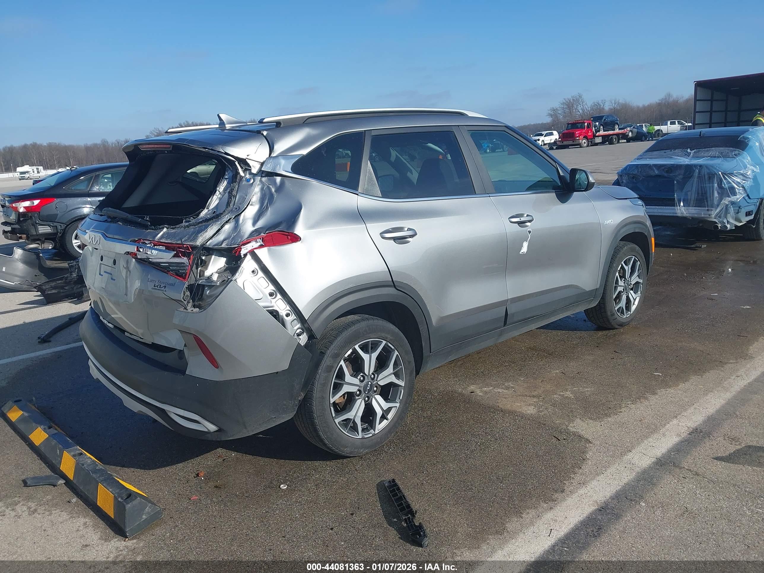 KIA SELTOS image 4
