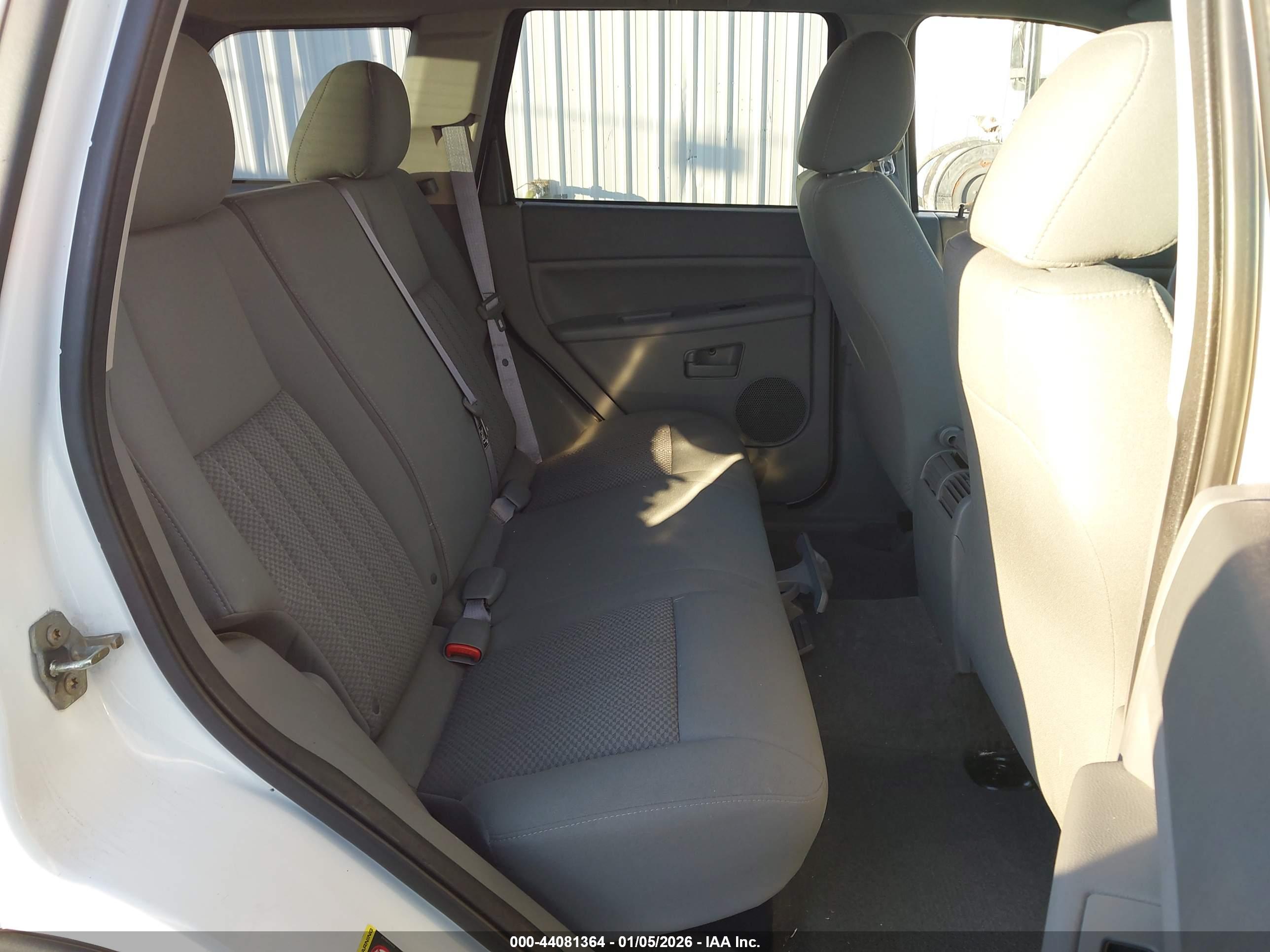 JEEP GRAND image 8