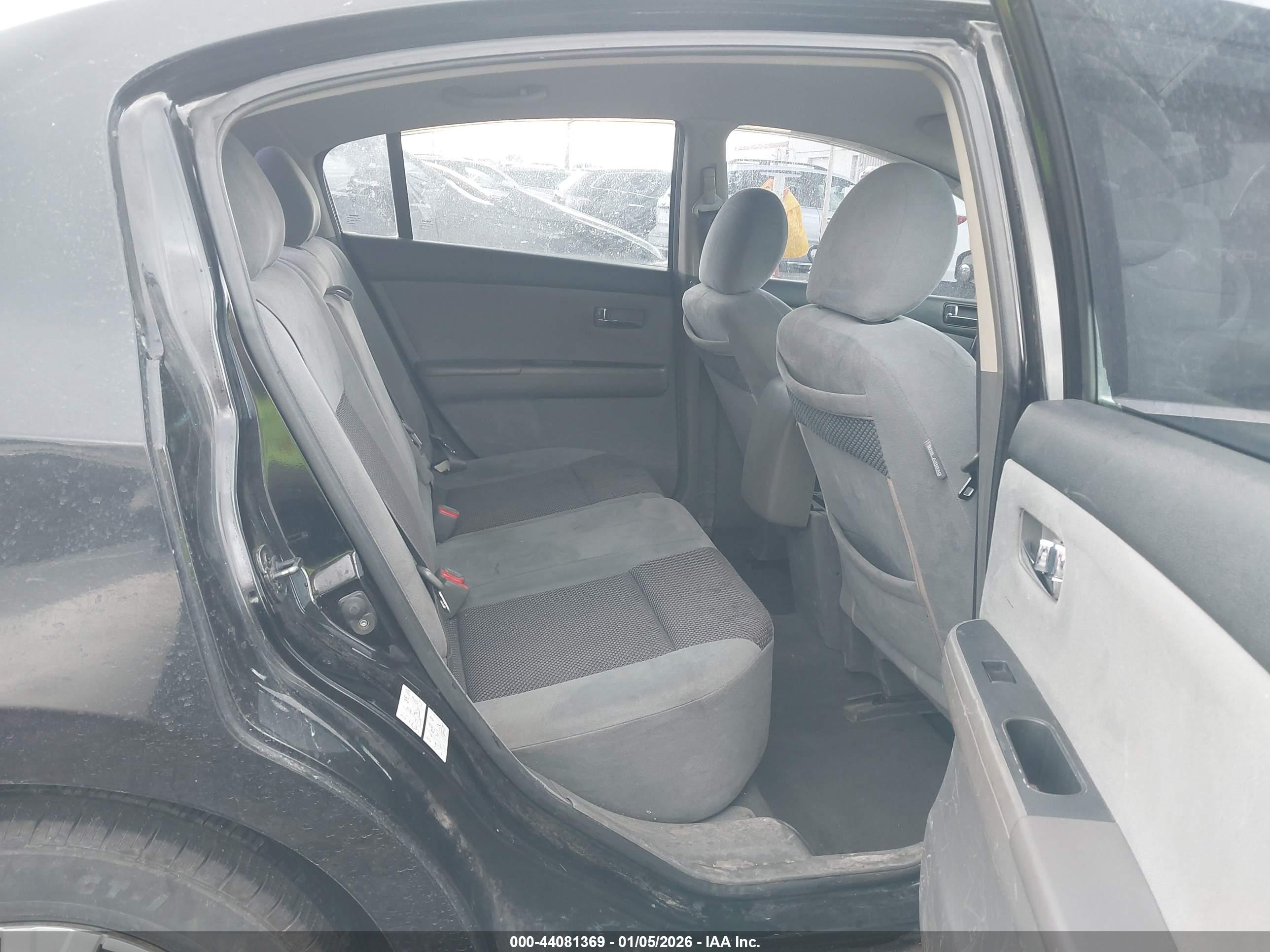 NISSAN SENTRA image 8