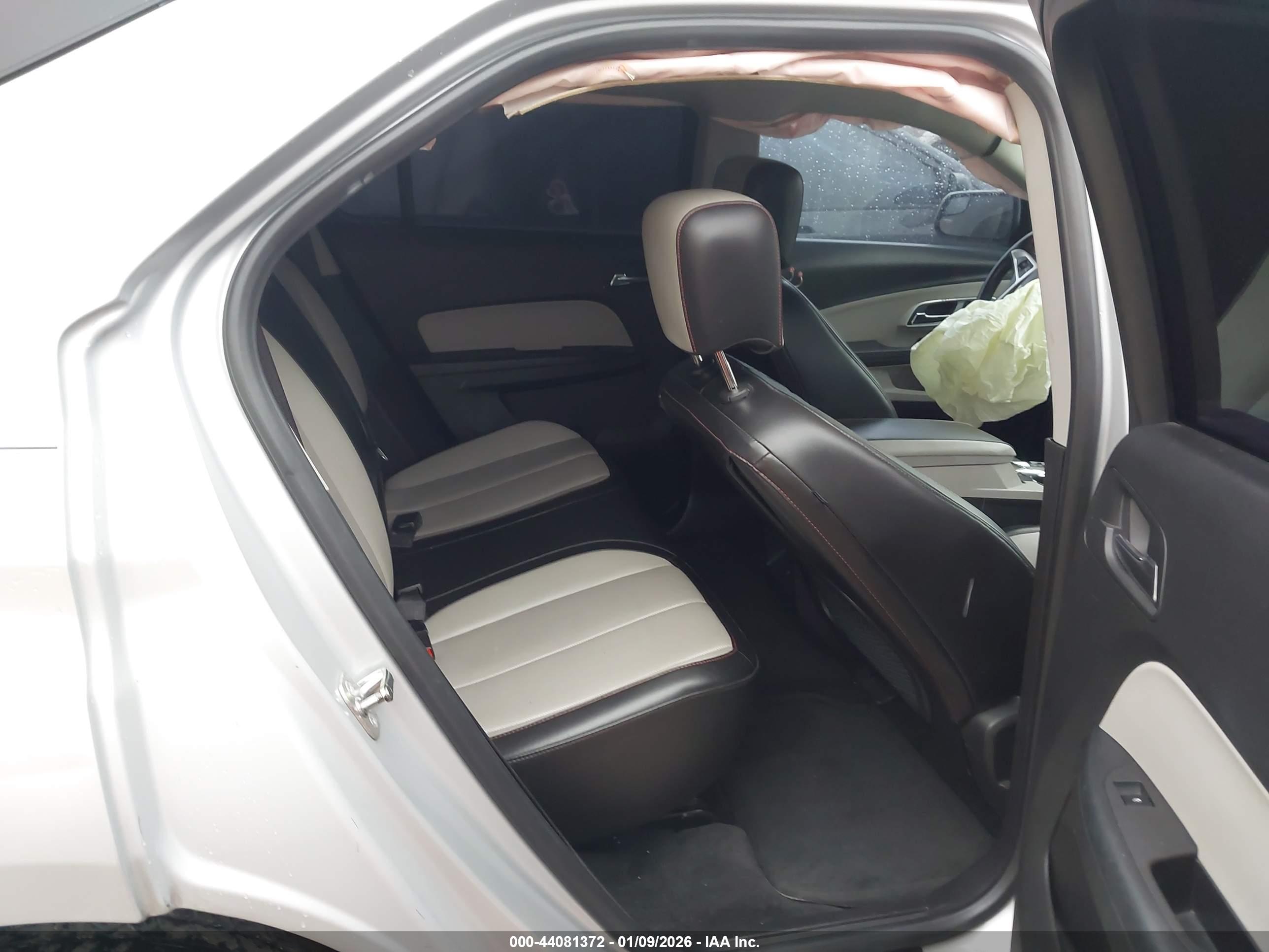CHEVROLET EQUINOX image 8