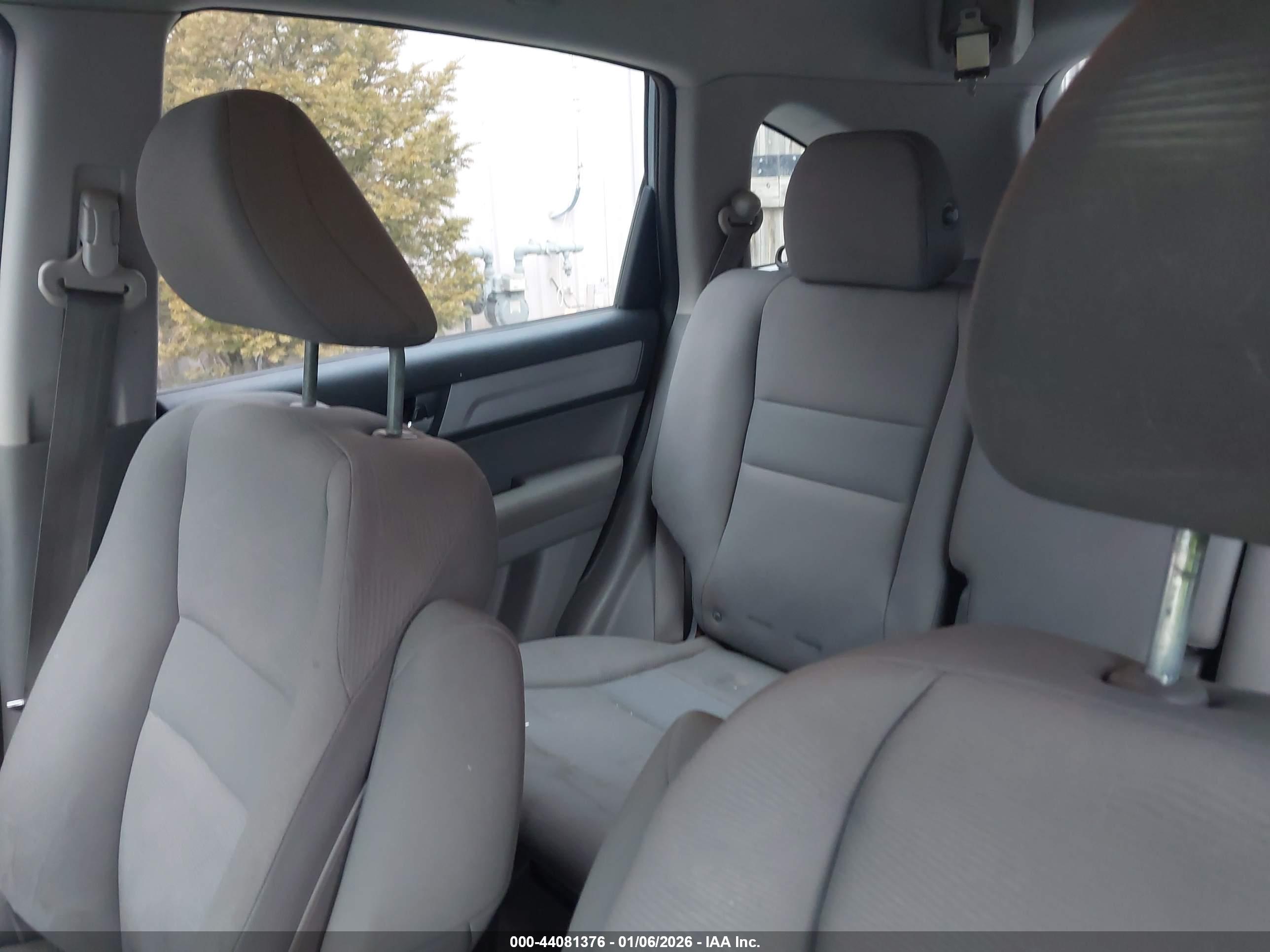 HONDA CR-V image 8
