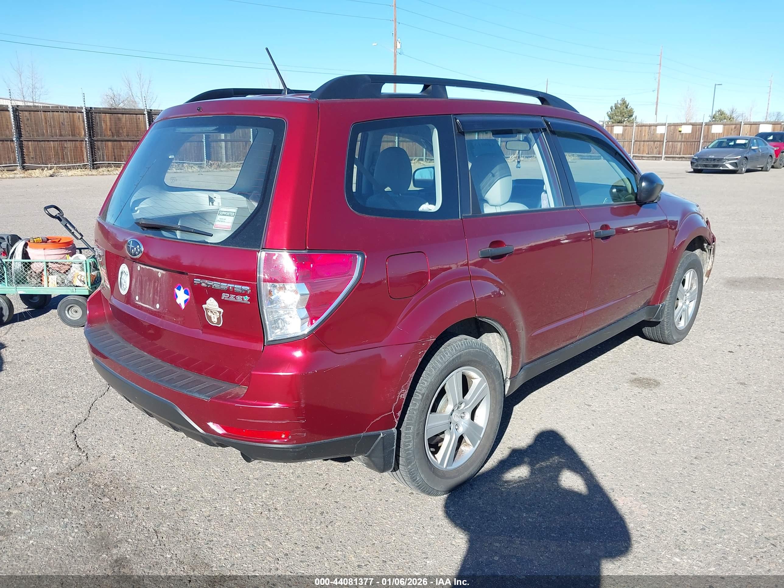 SUBARU FORESTER image 4