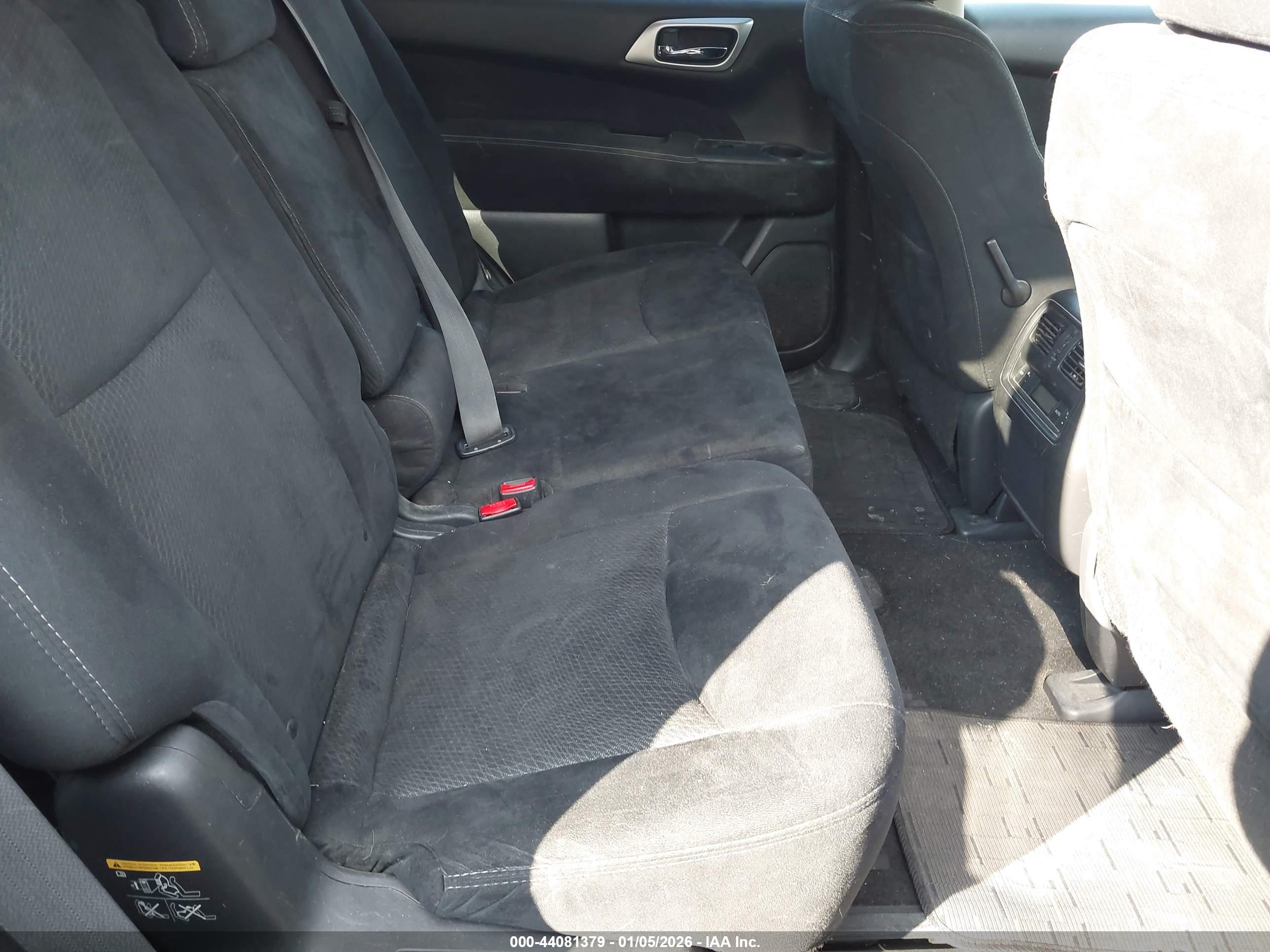 NISSAN PATHFINDER image 8