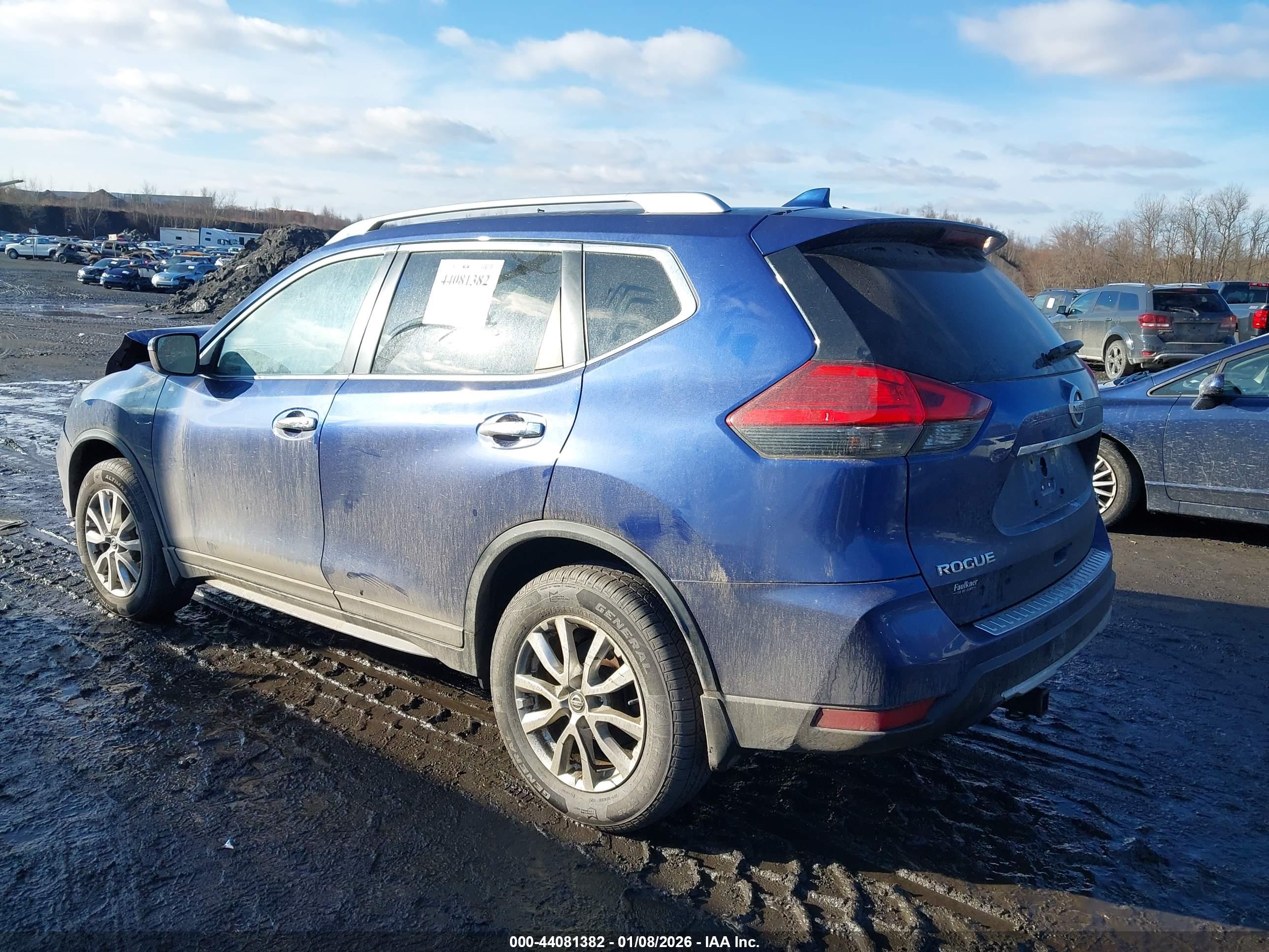 NISSAN ROGUE image 3