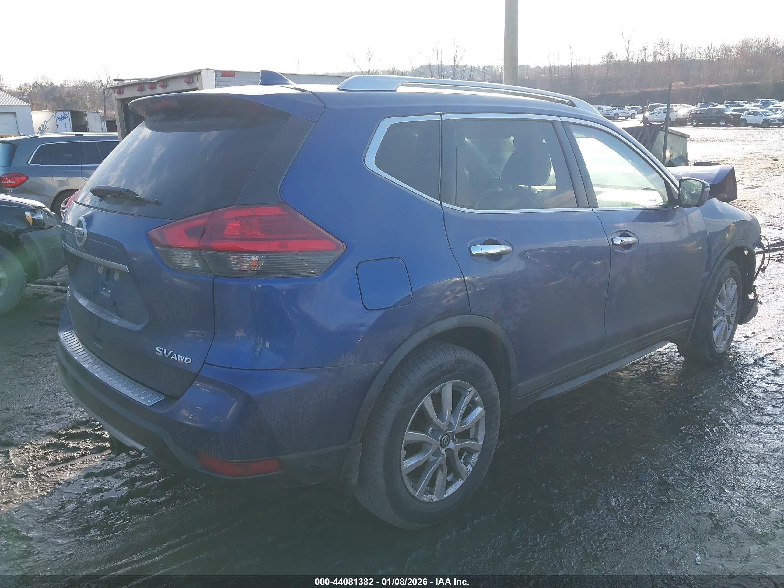NISSAN ROGUE image 4