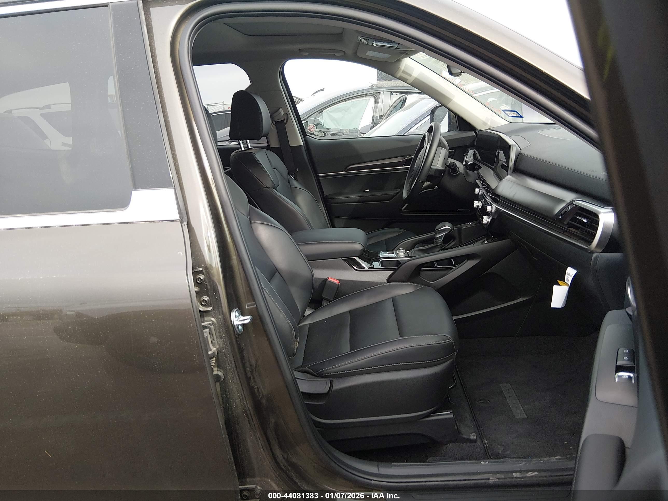 KIA TELLURIDE image 5