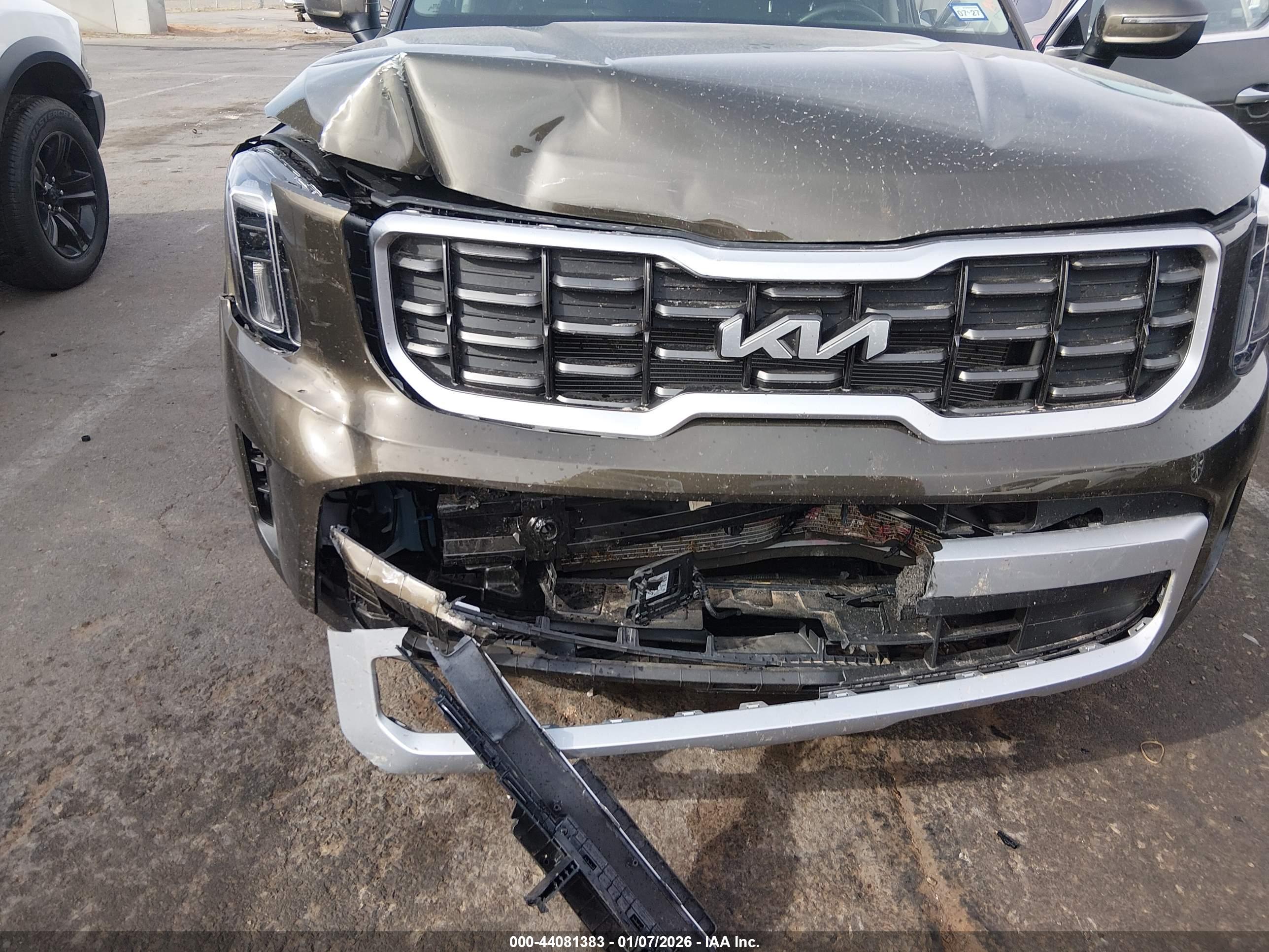 KIA TELLURIDE image 6