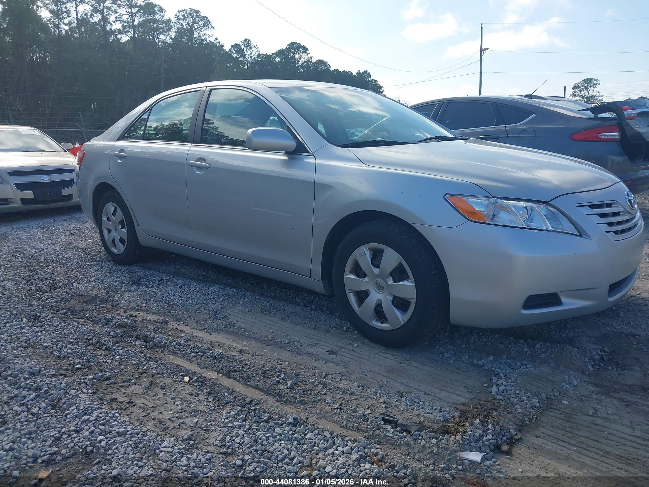 TOYOTA CAMRY image 6