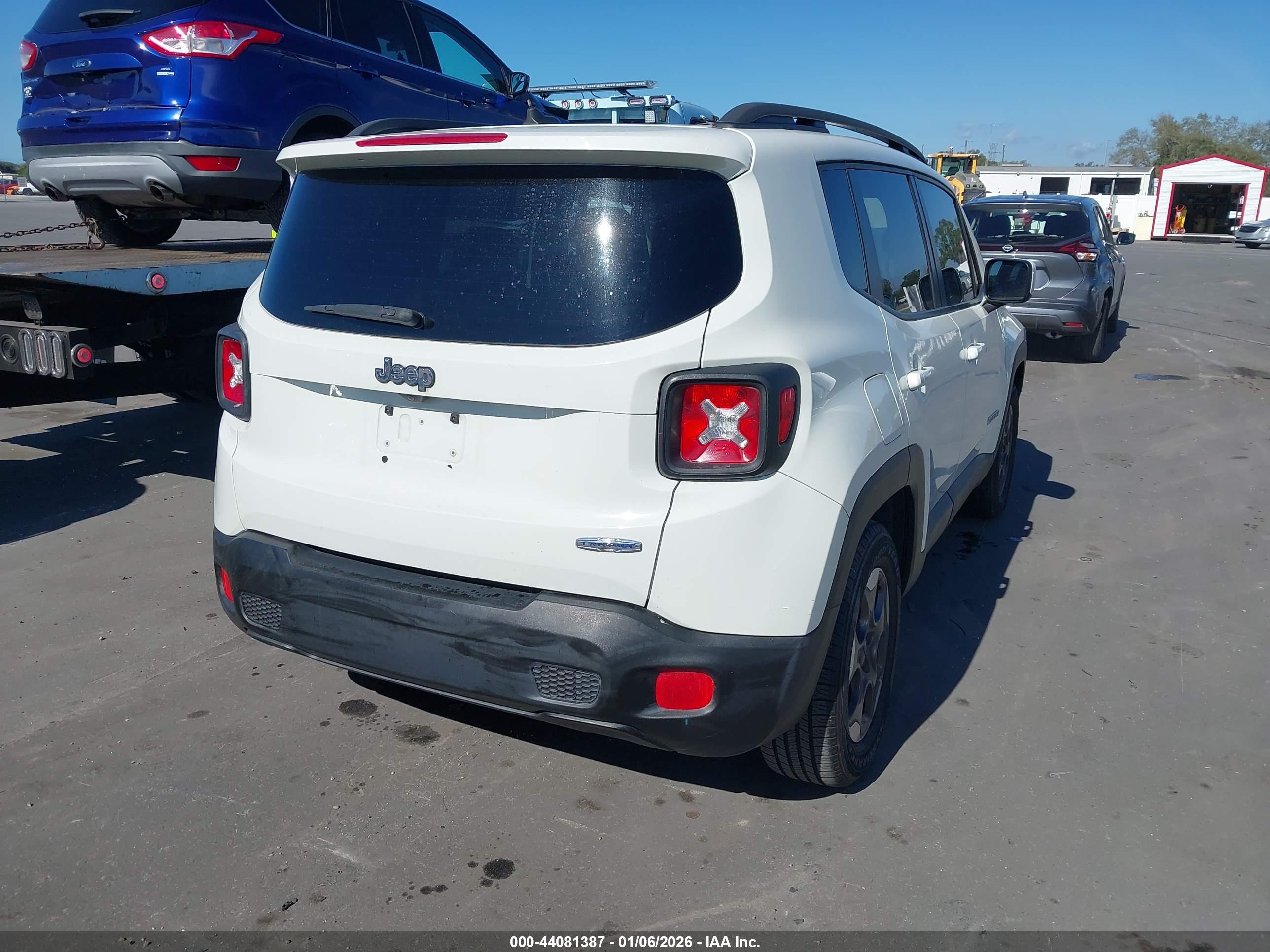 JEEP RENEGADE image 4