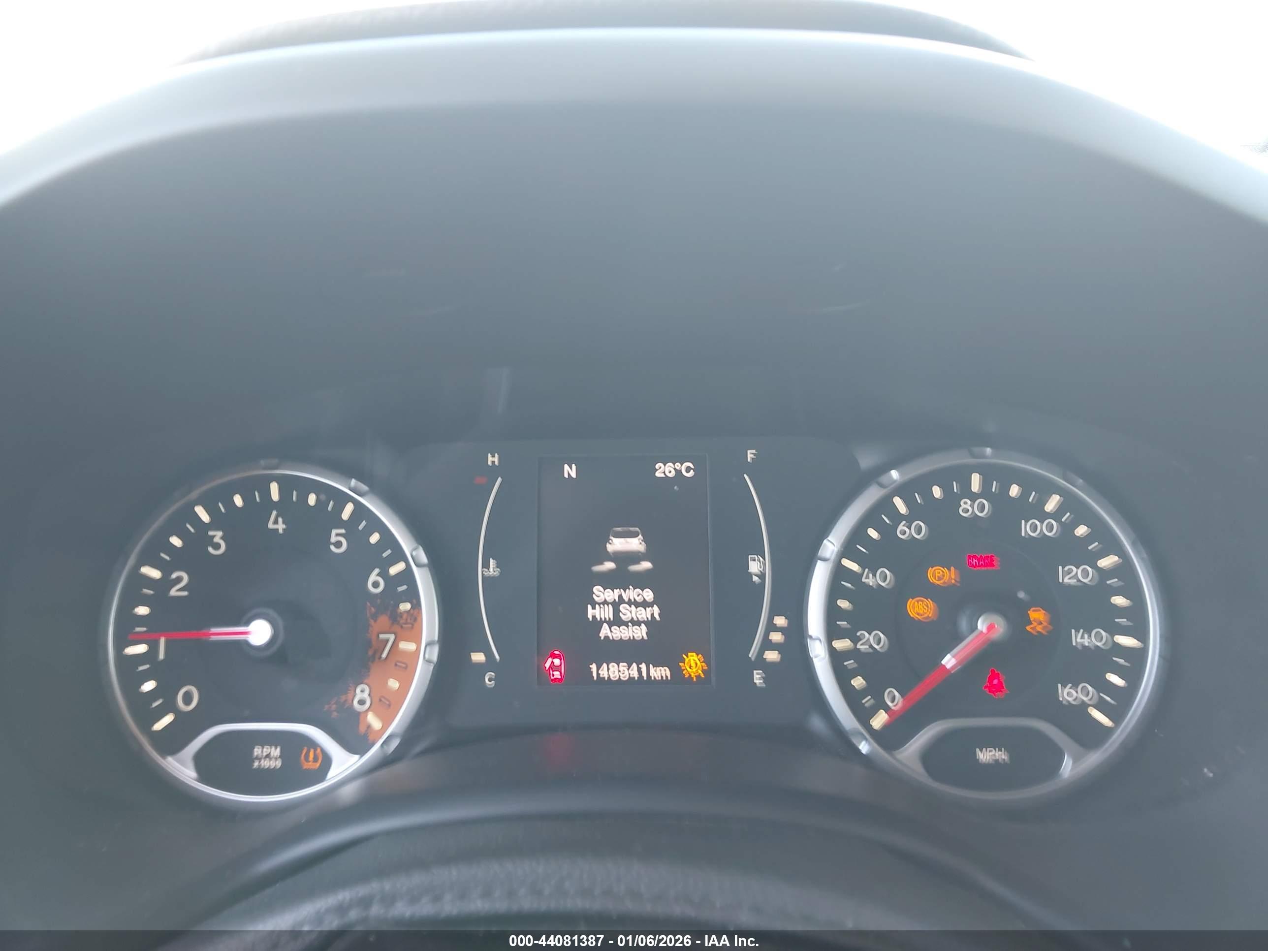 JEEP RENEGADE image 7