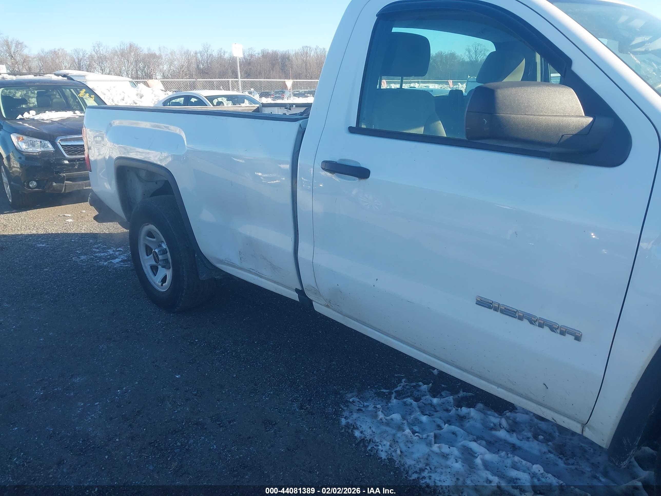 GMC SIERRA image 6