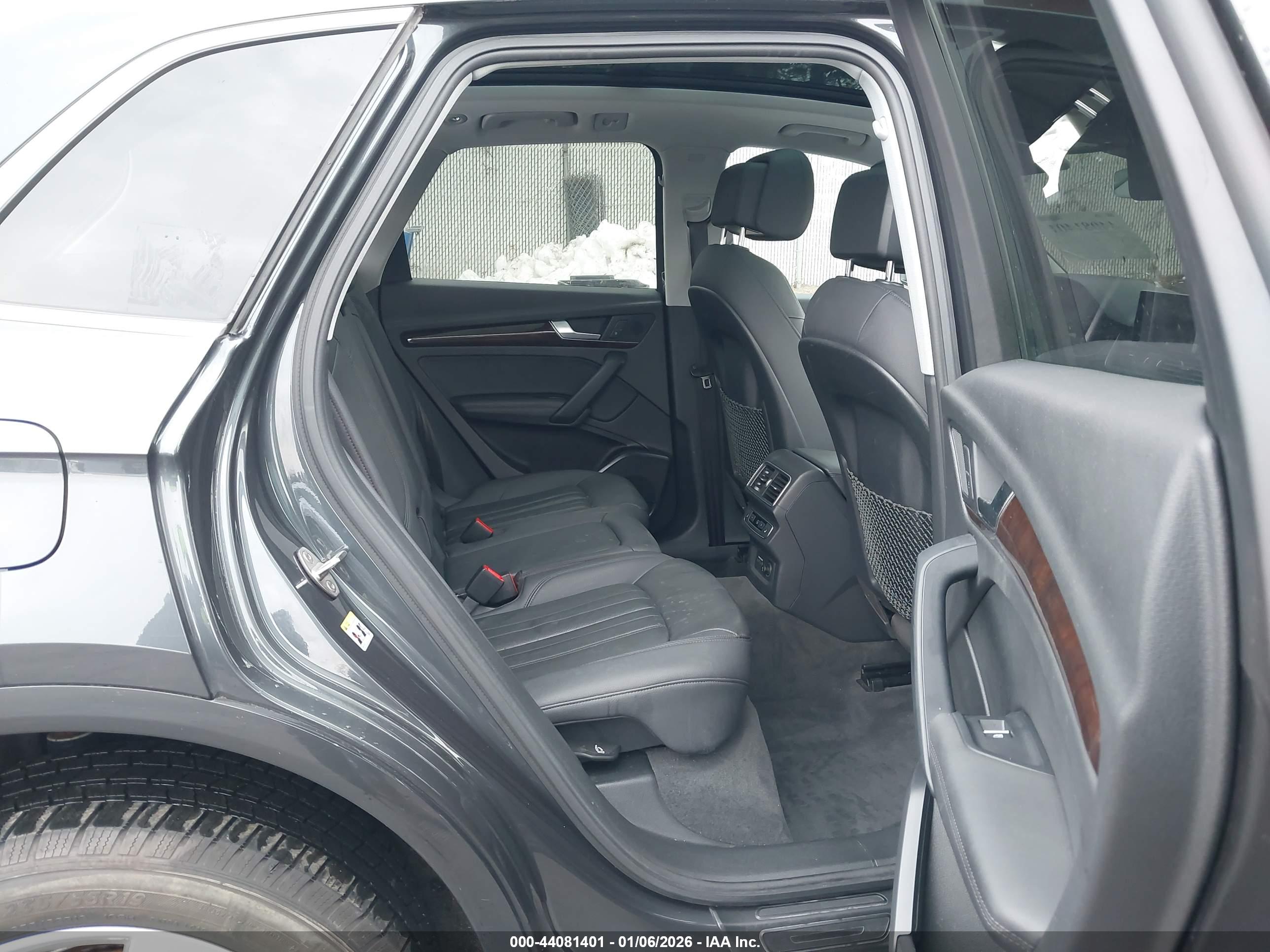 AUDI Q5 image 8