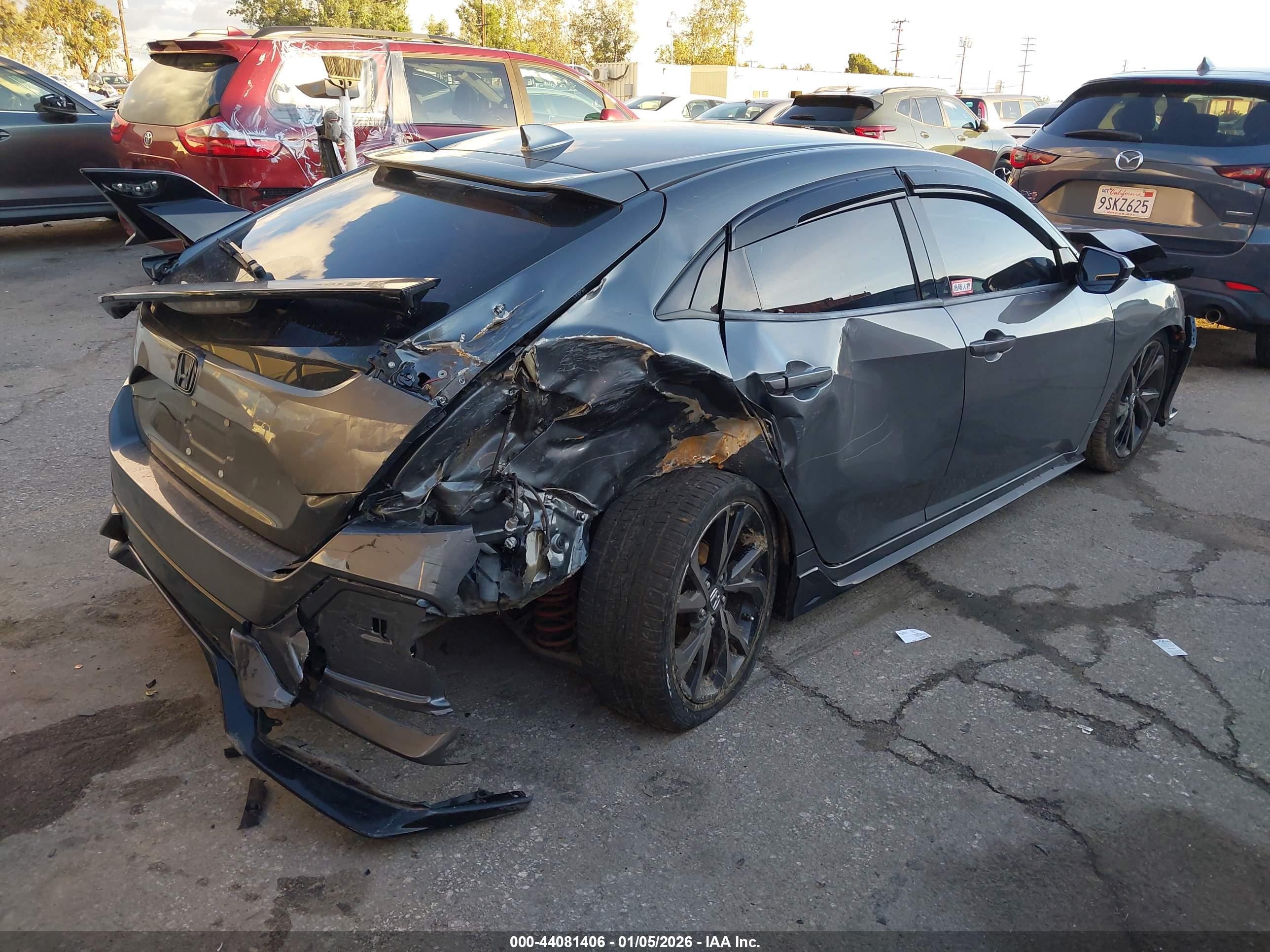 HONDA CIVIC image 4