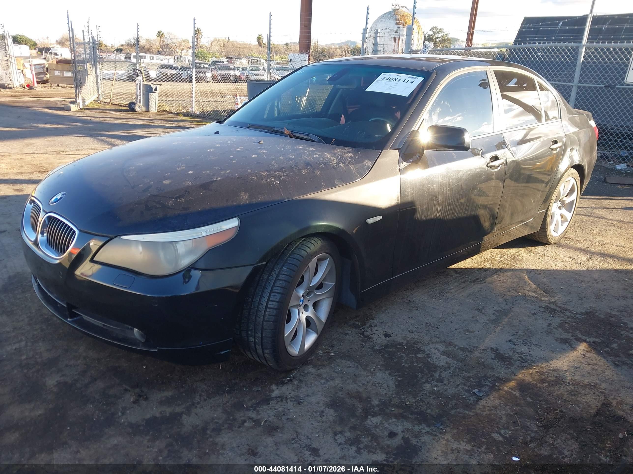 BMW 550I image 2