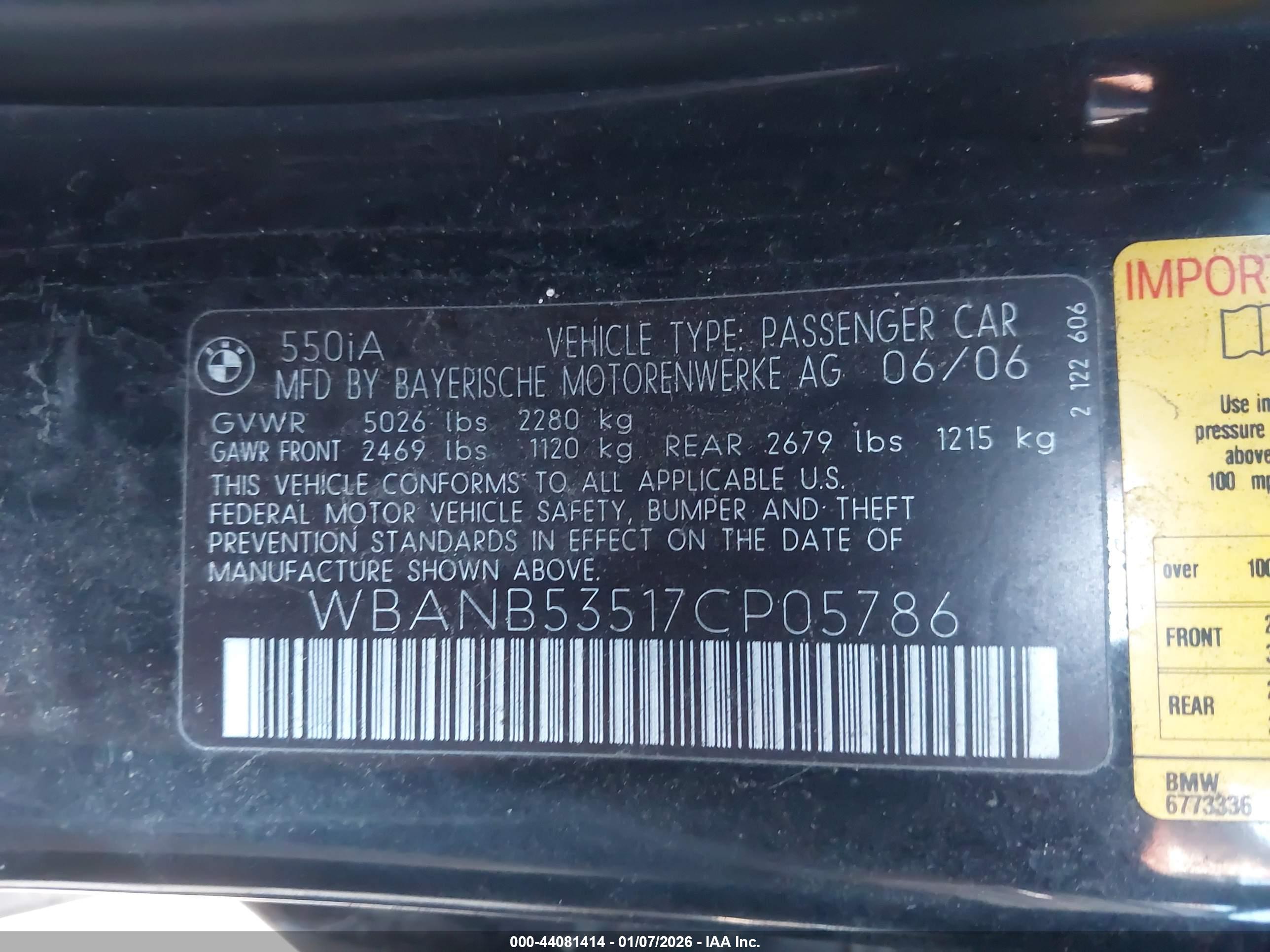 BMW 550I image 9