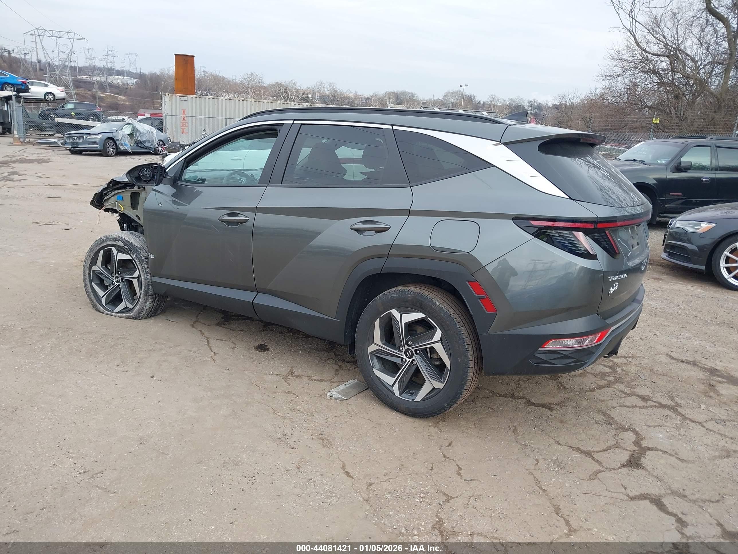 HYUNDAI TUCSON image 3