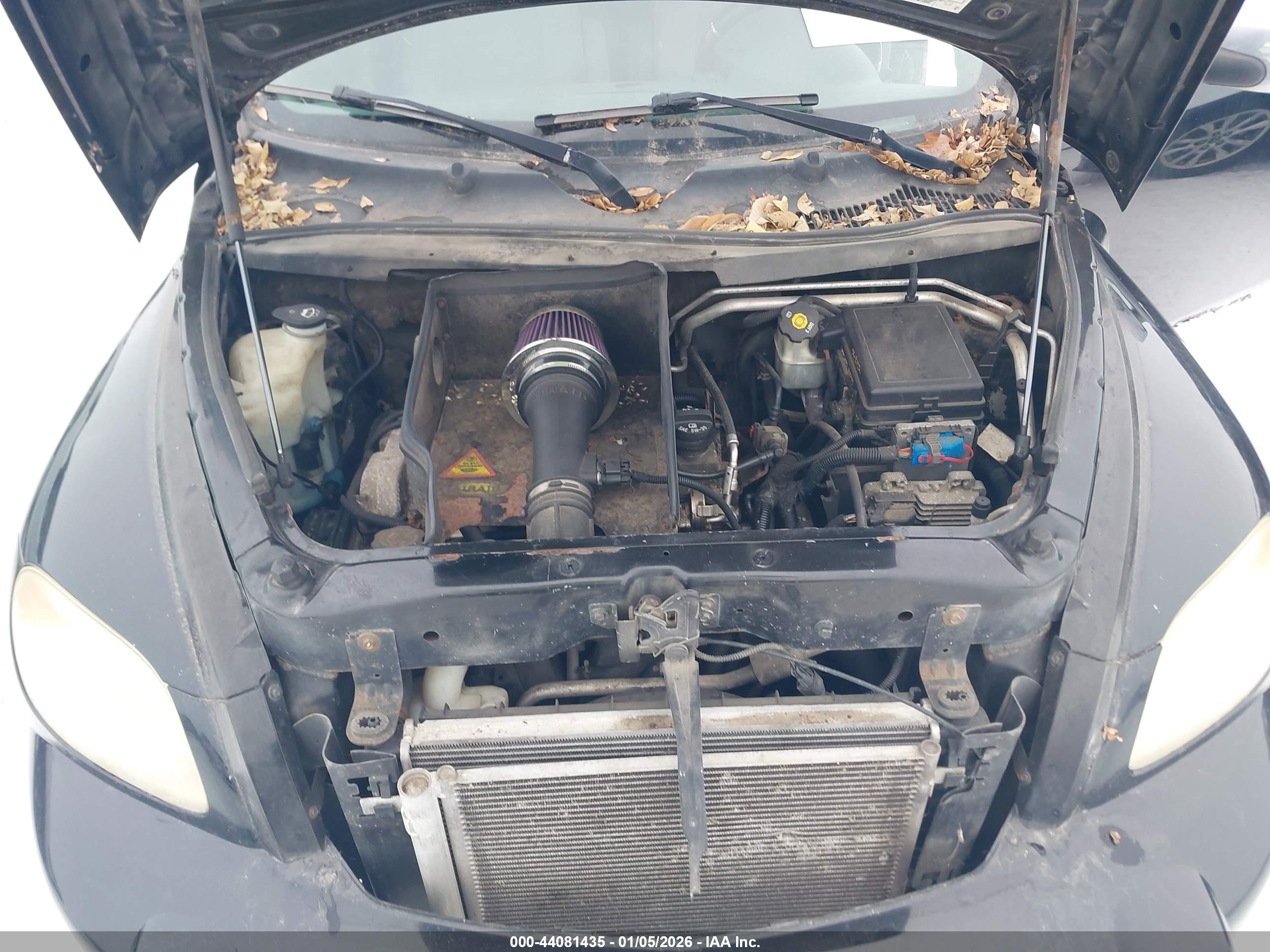 CHEVROLET HHR image 10