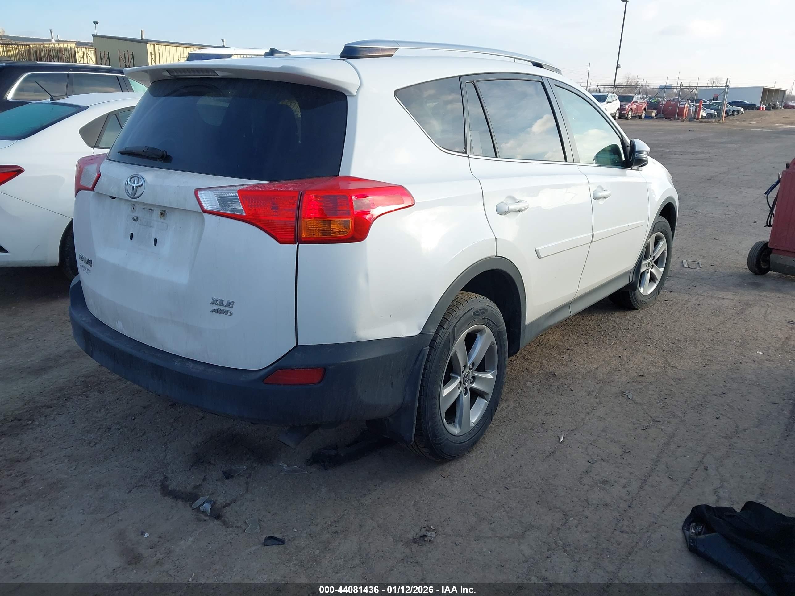 TOYOTA RAV4 image 4