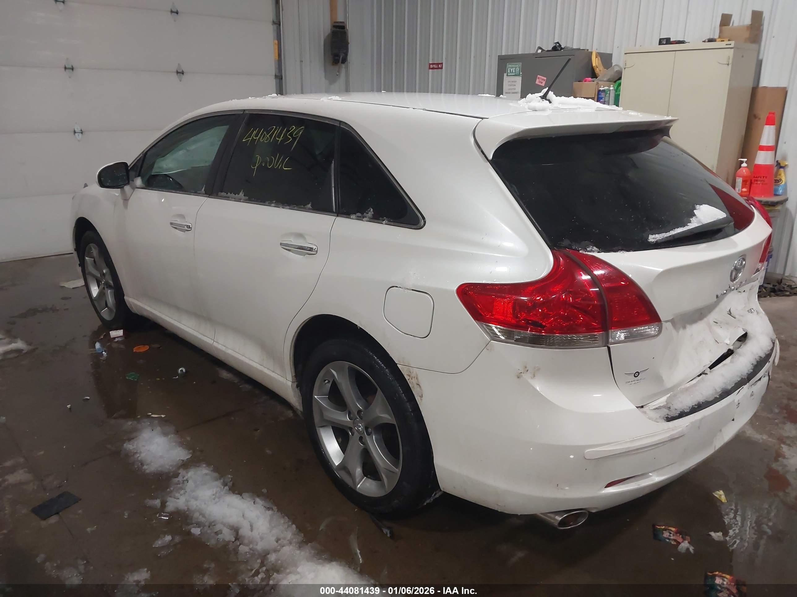TOYOTA VENZA image 3