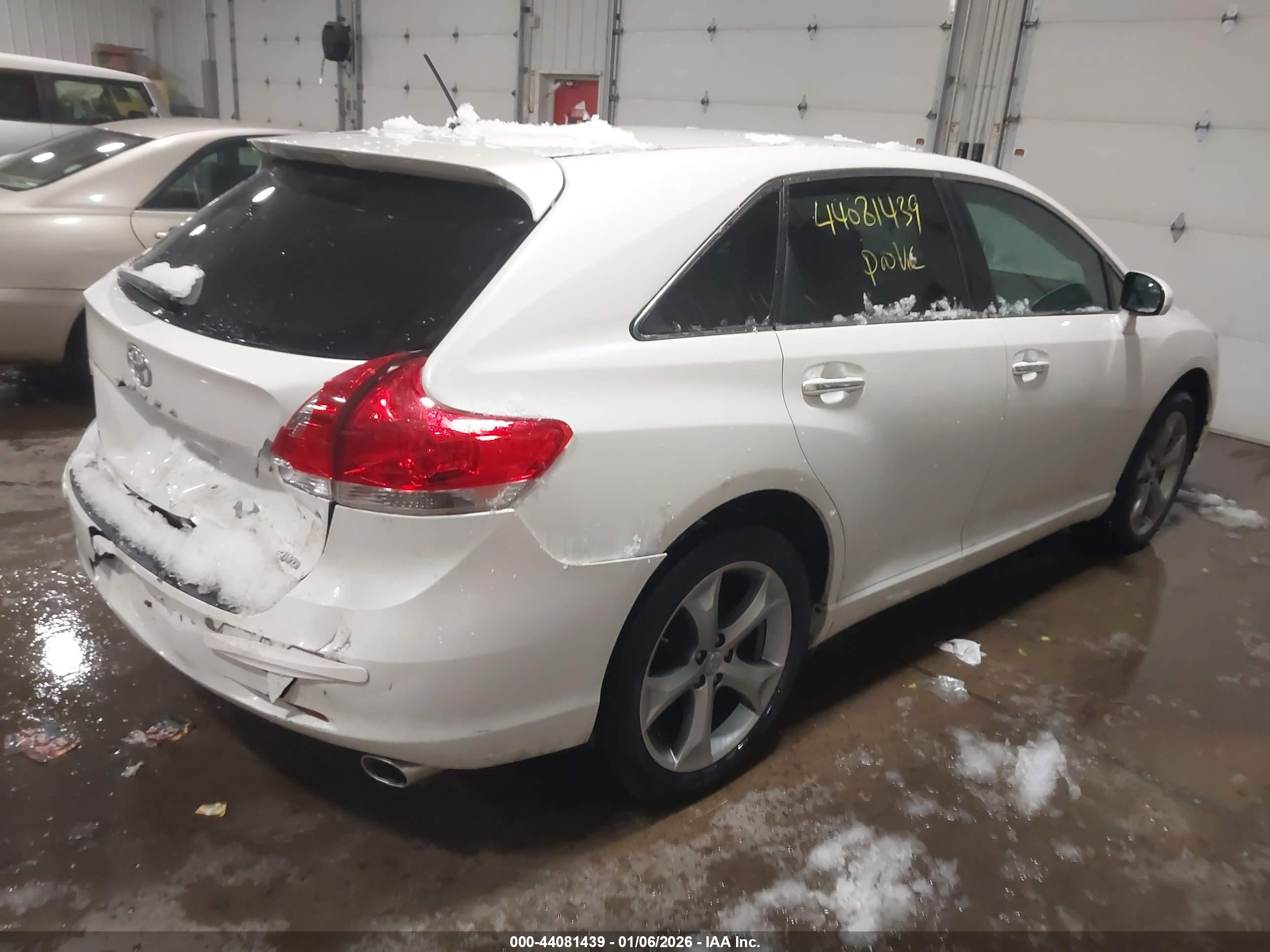TOYOTA VENZA image 4