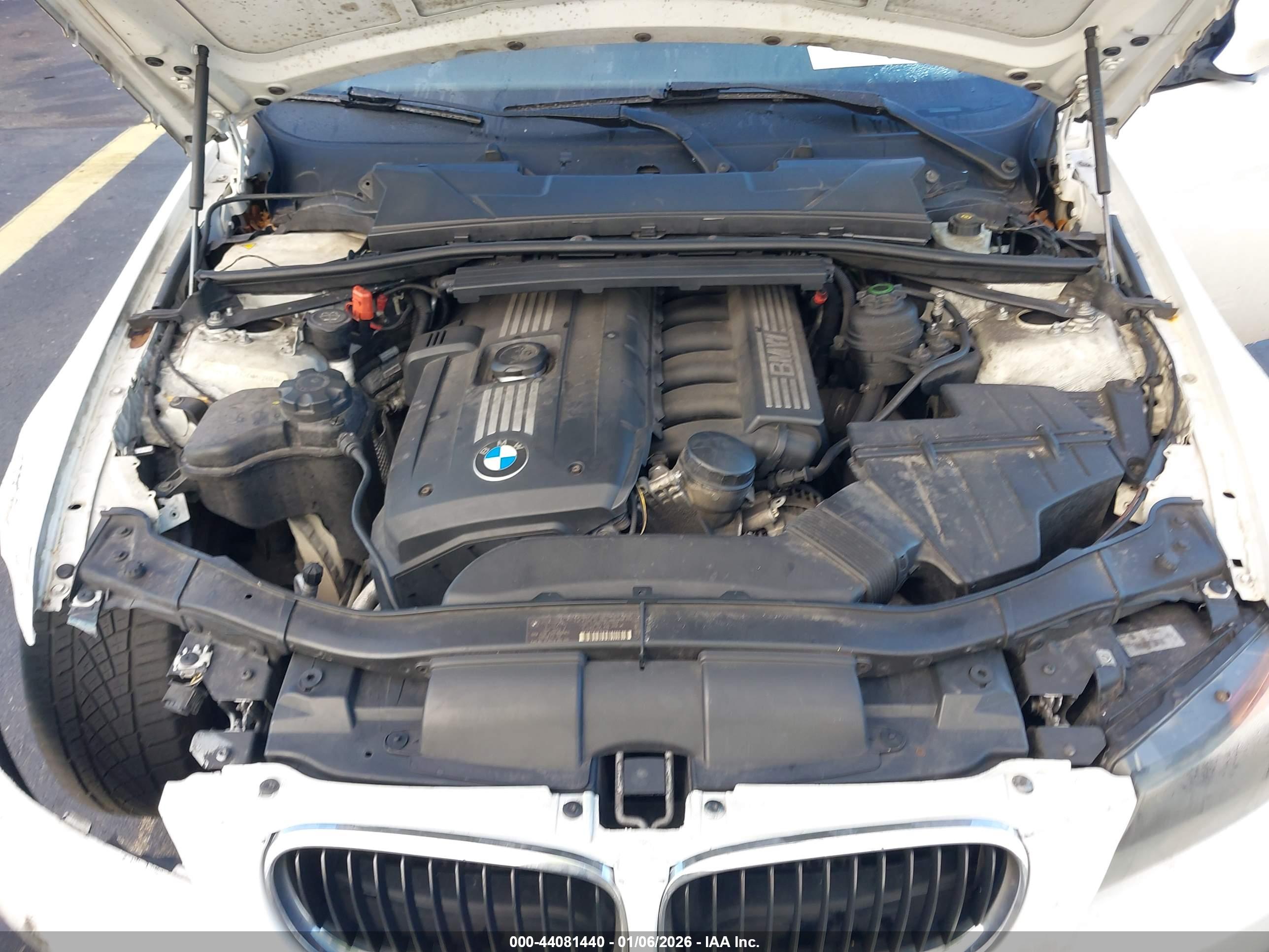 BMW 328I image 10