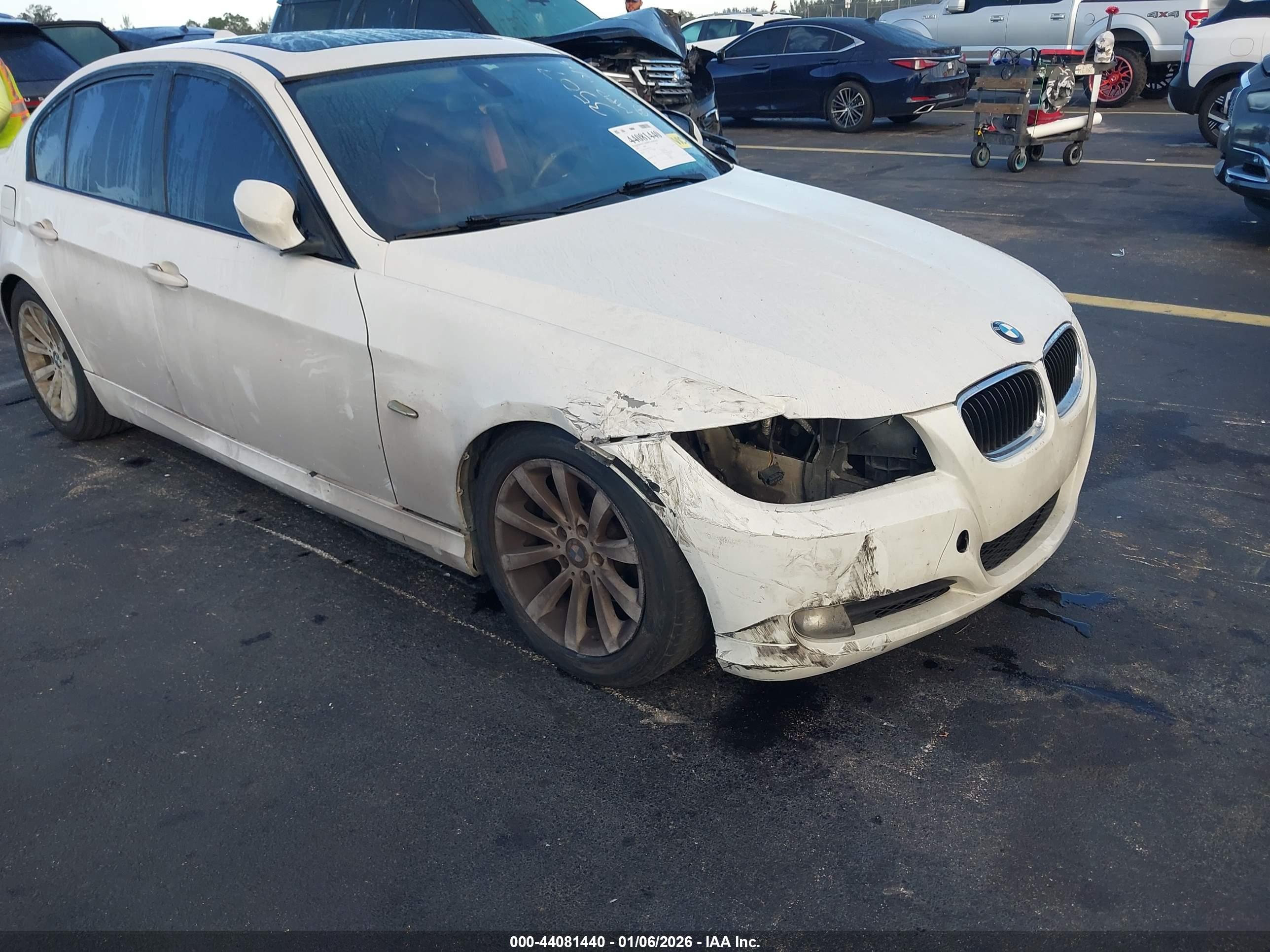 BMW 328I image 6