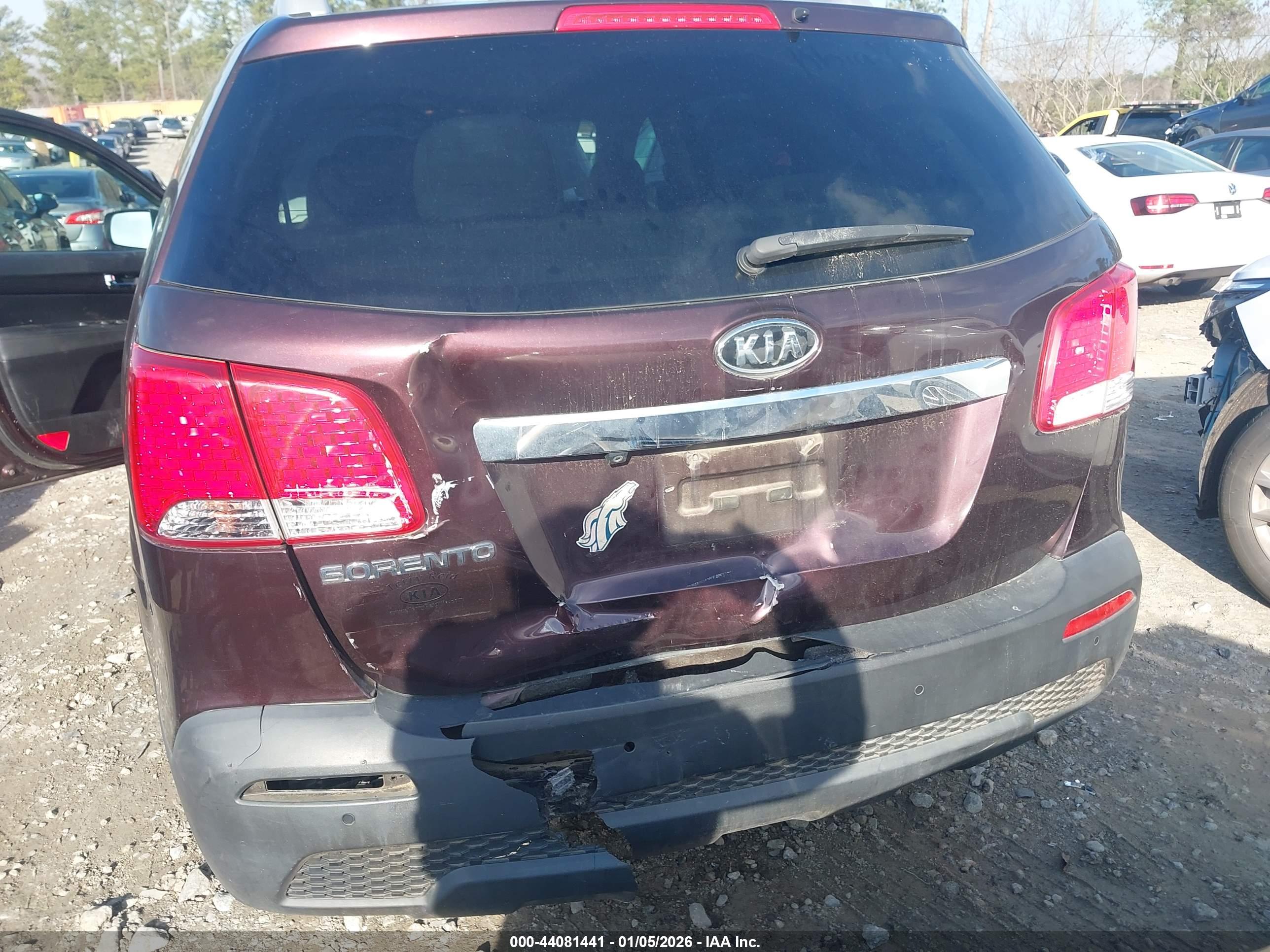KIA SORENTO image 6