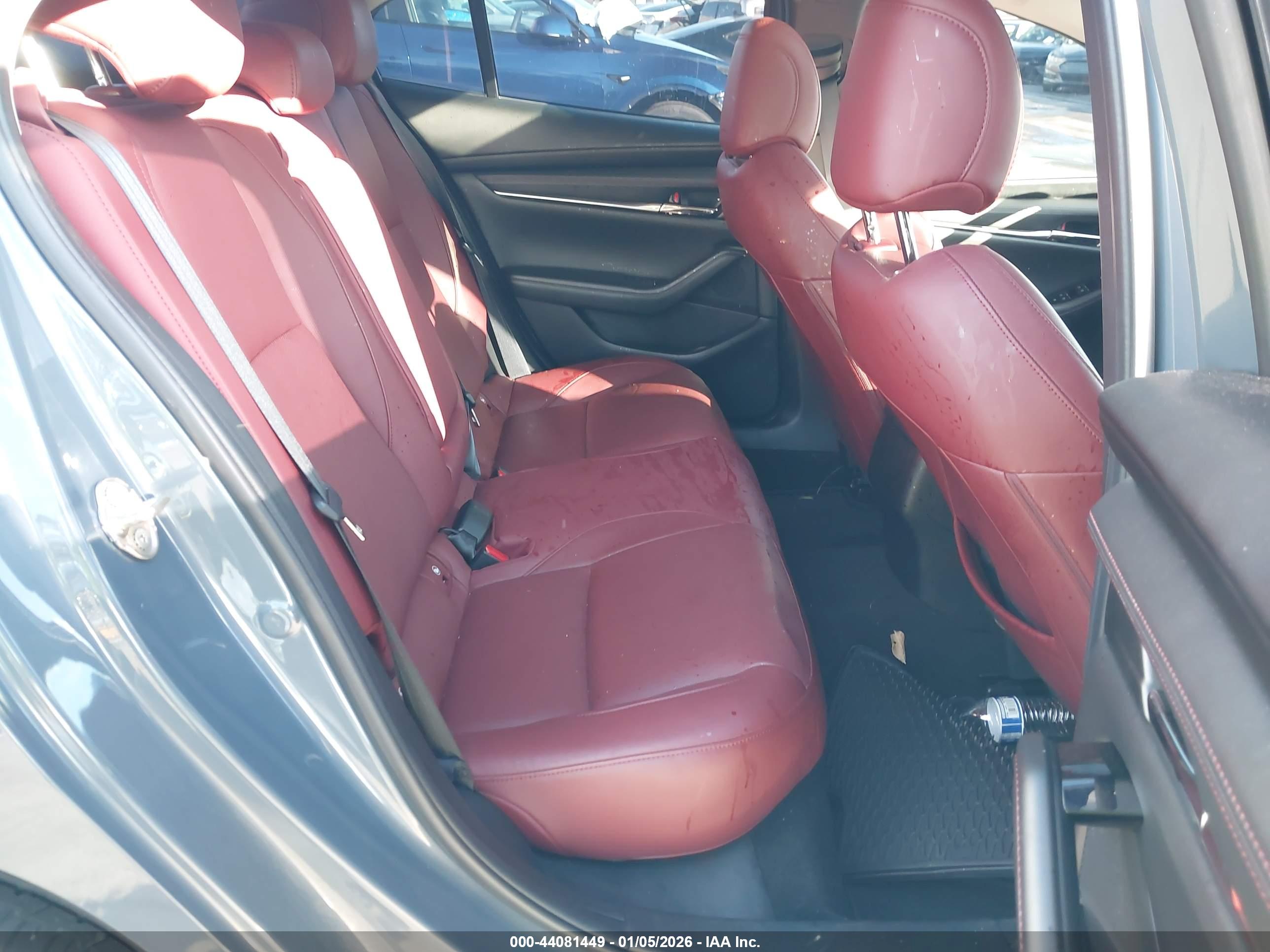 MAZDA MAZDA3 image 8