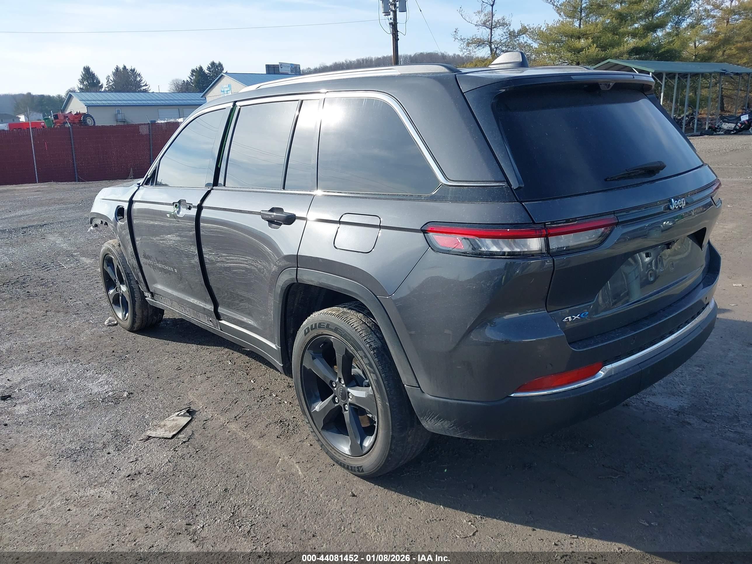 JEEP GRAND image 3