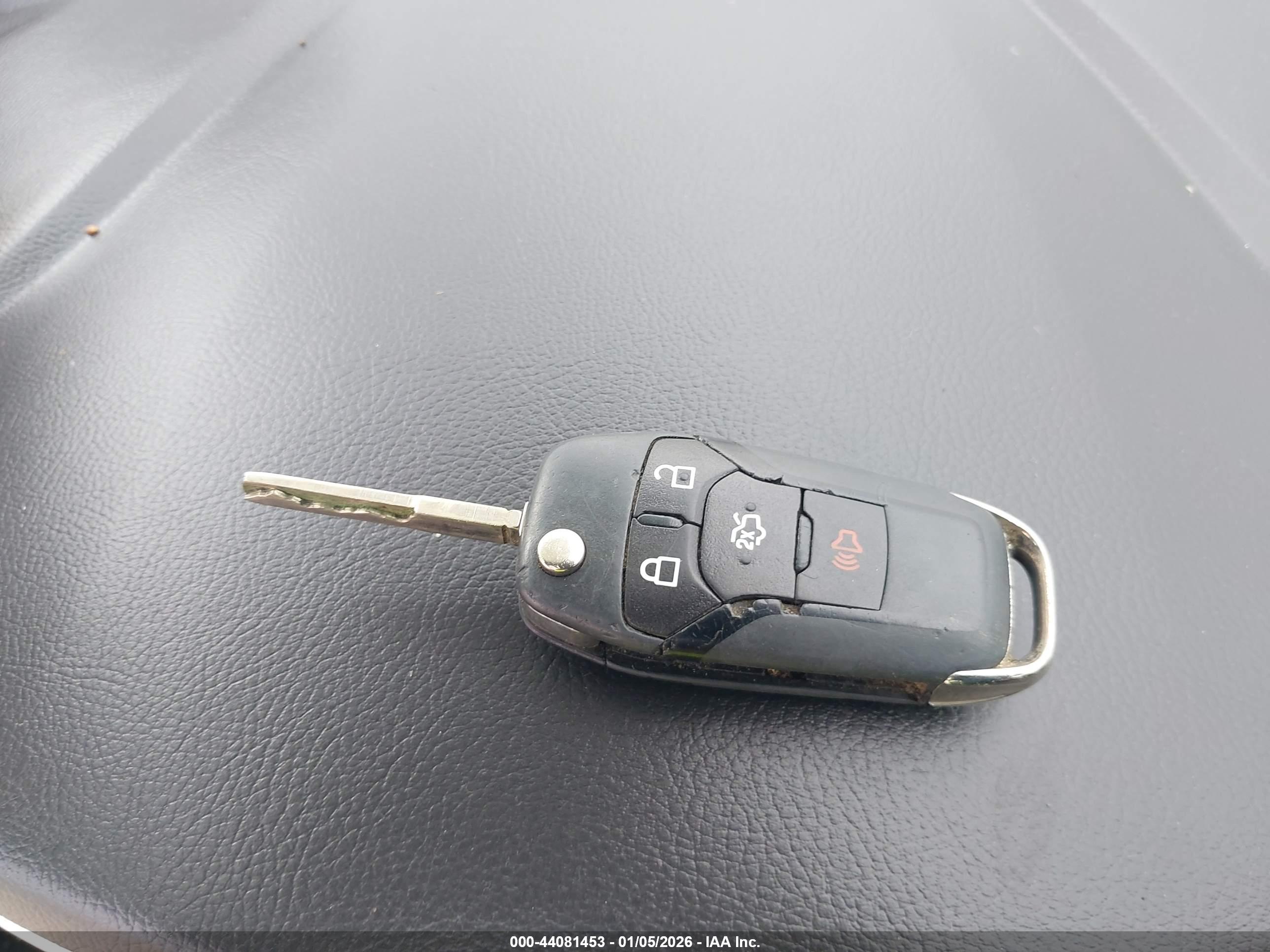 FORD FUSION image 11