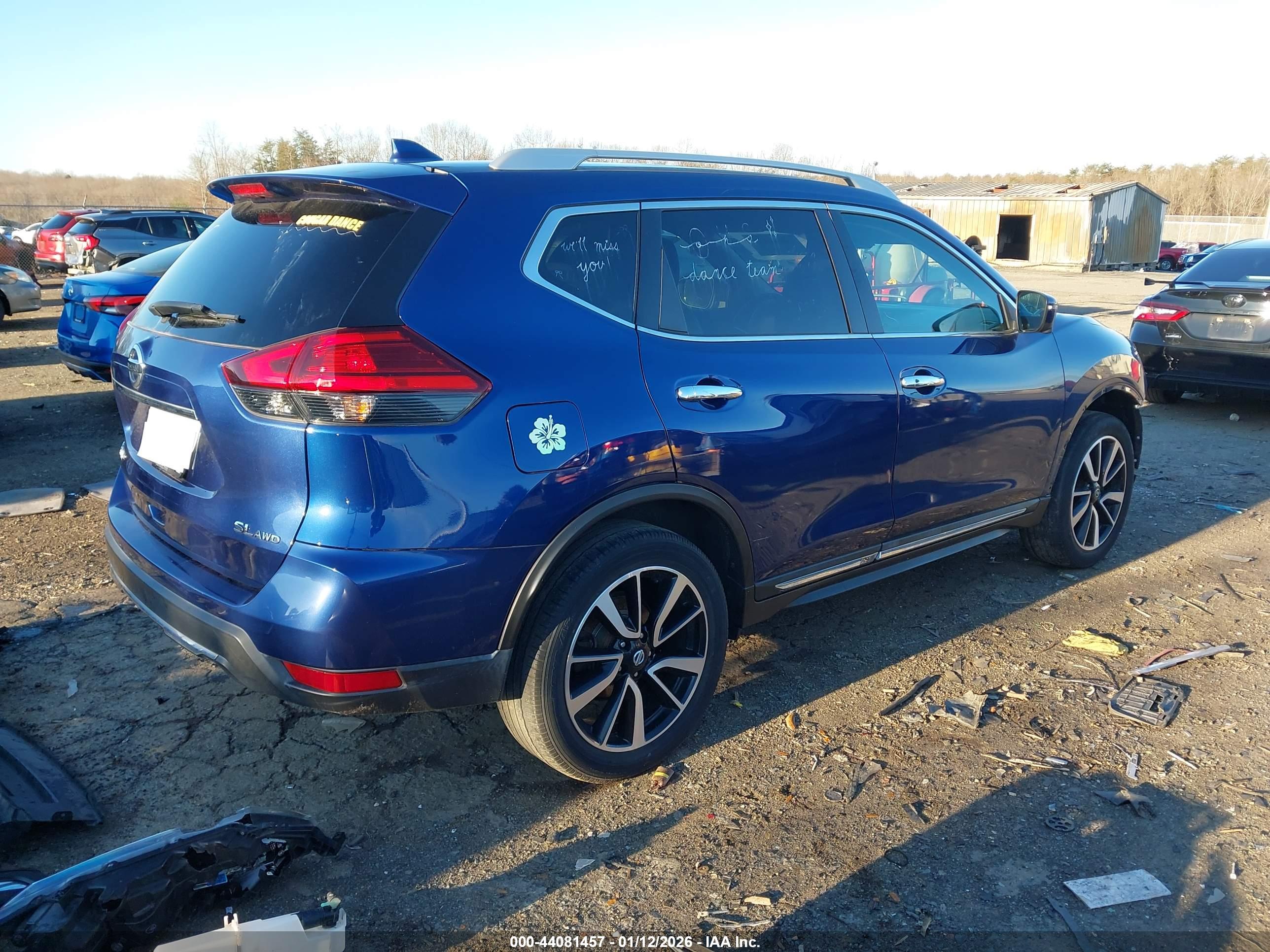 NISSAN ROGUE image 4