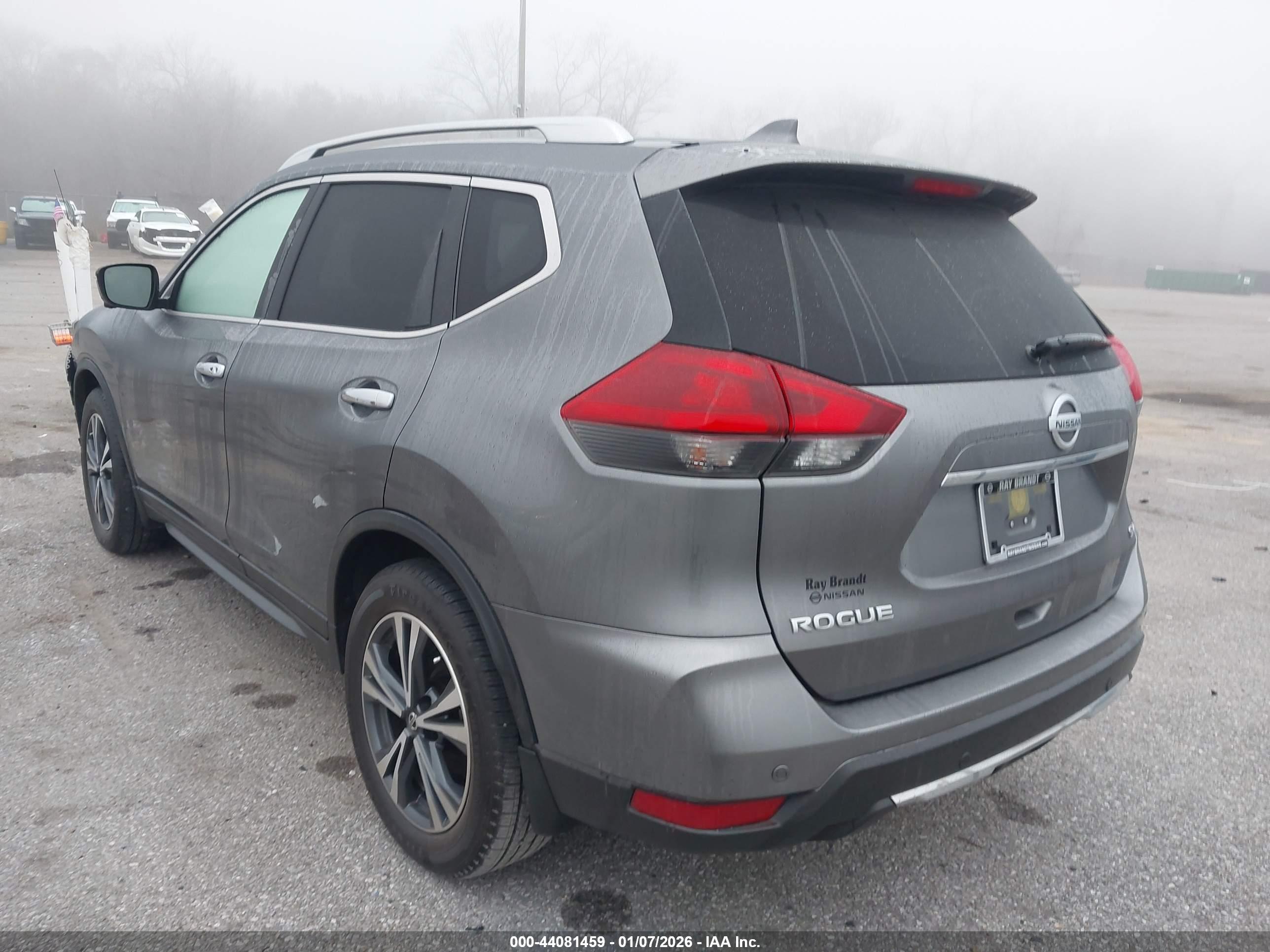 NISSAN ROGUE image 3