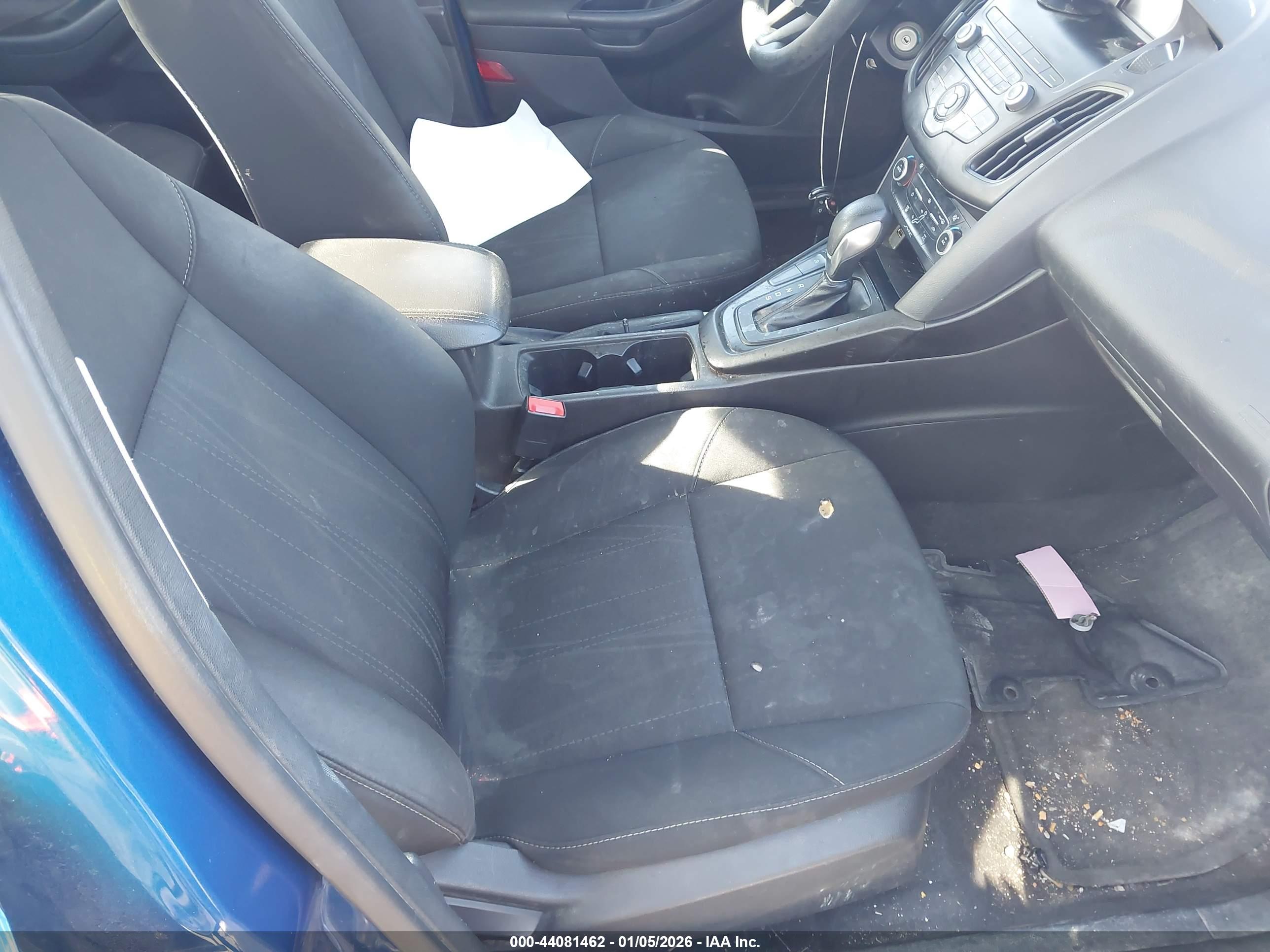 FORD FOCUS image 5