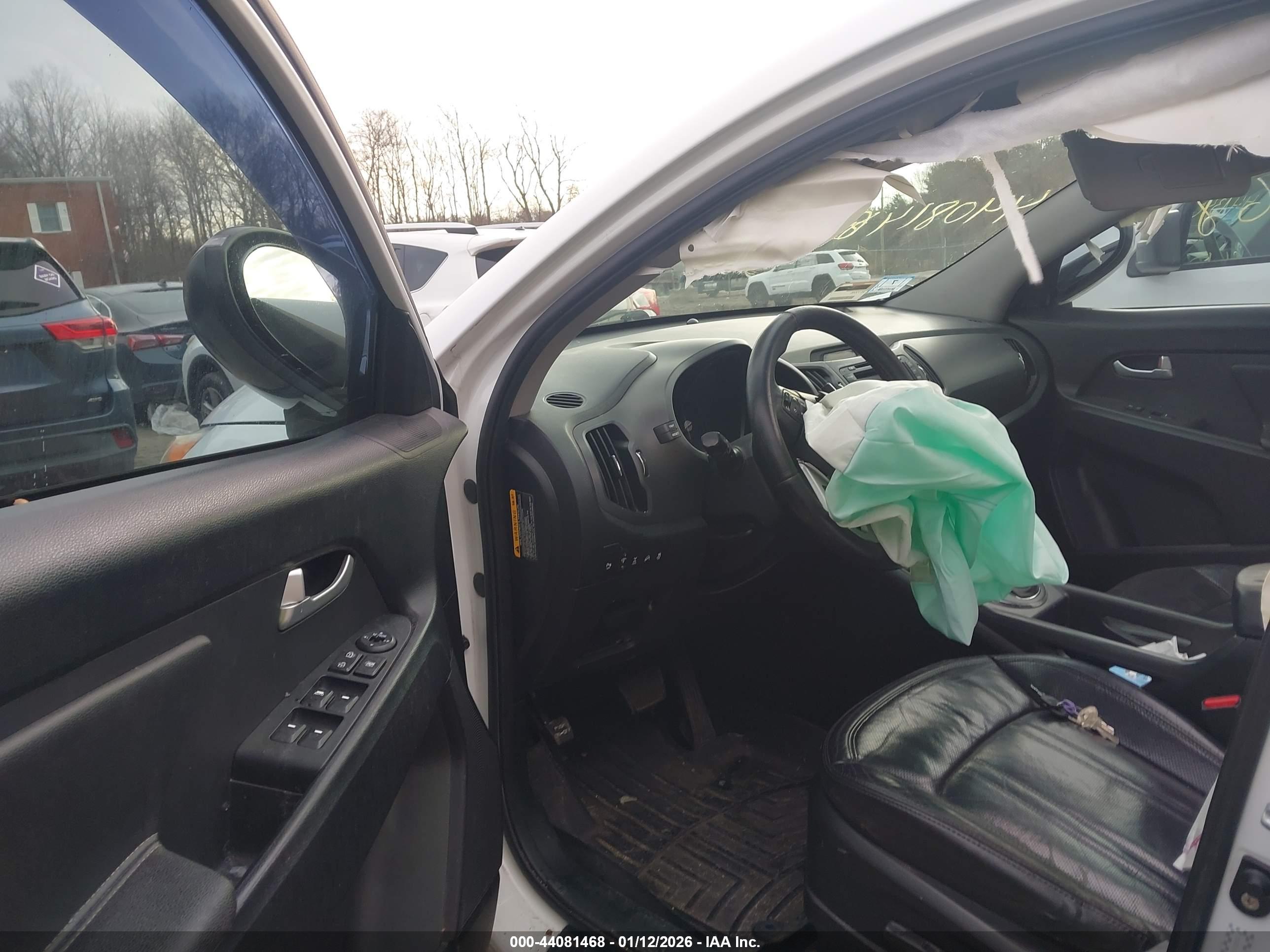 KIA SPORTAGE image 5
