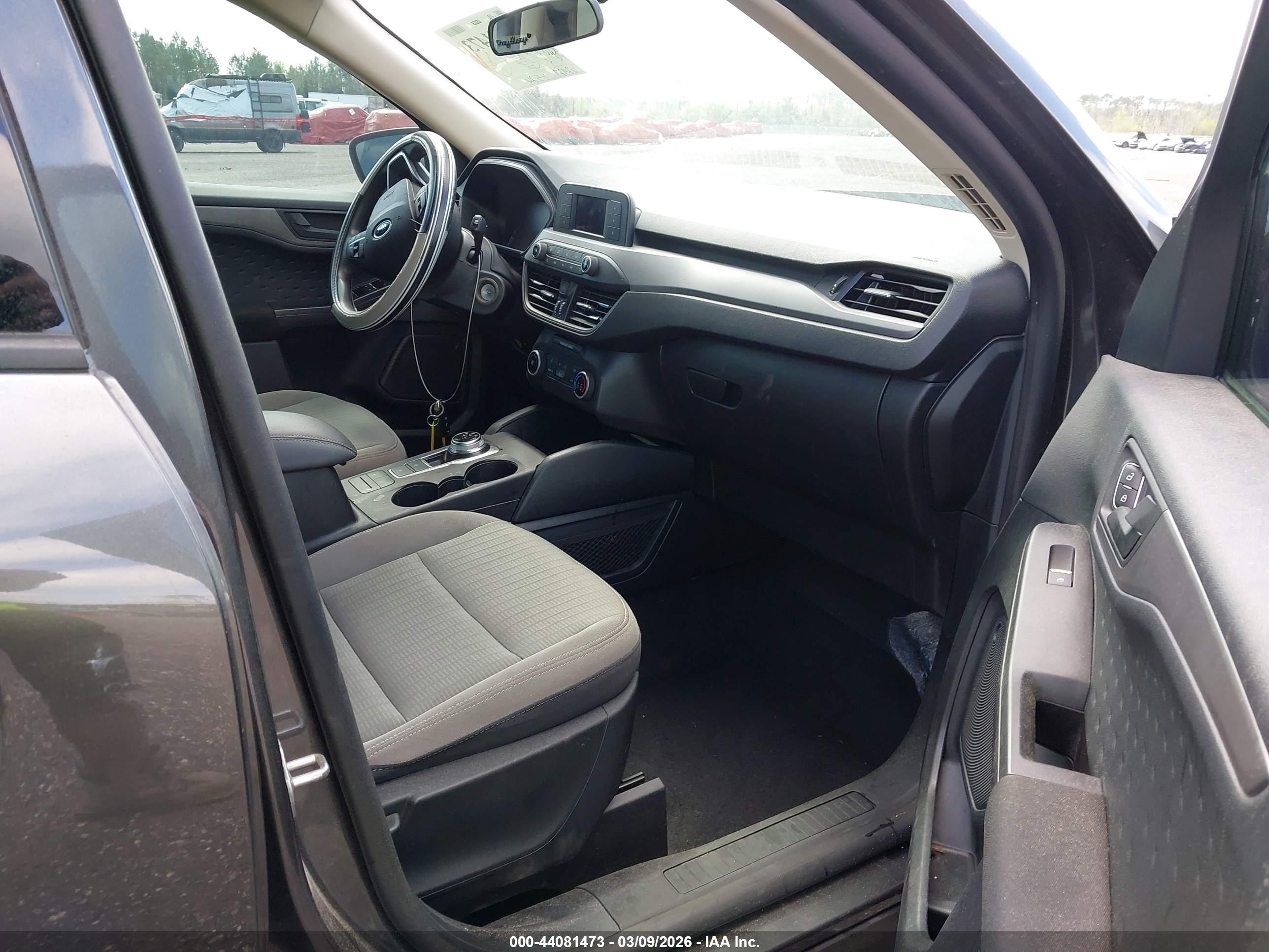 FORD ESCAPE image 5