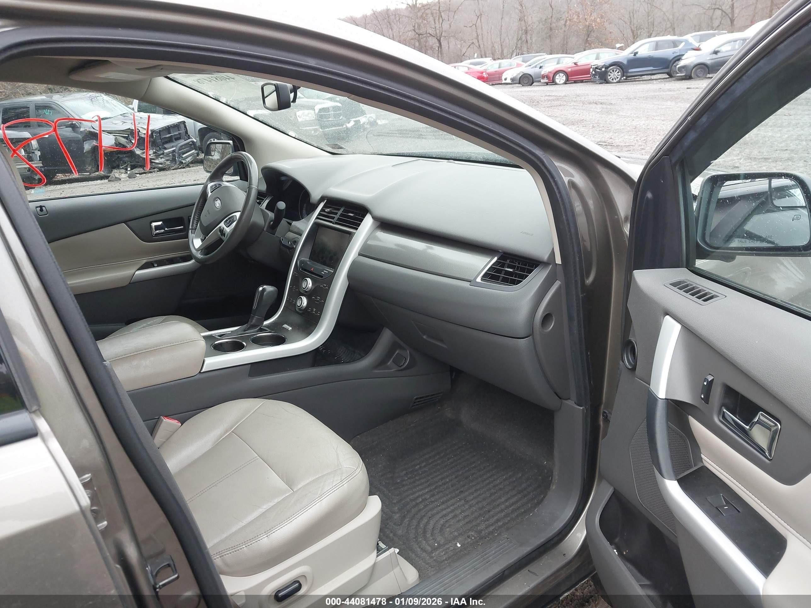 FORD EDGE image 5