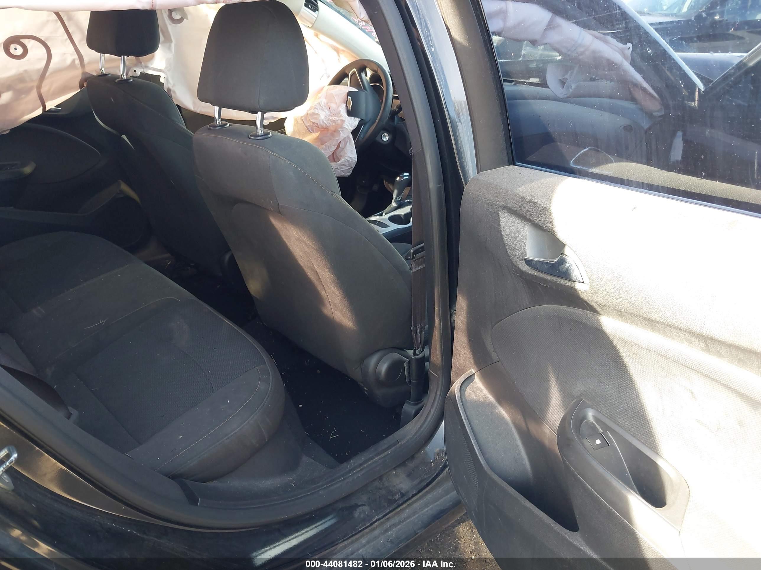 CHEVROLET CRUZE image 8