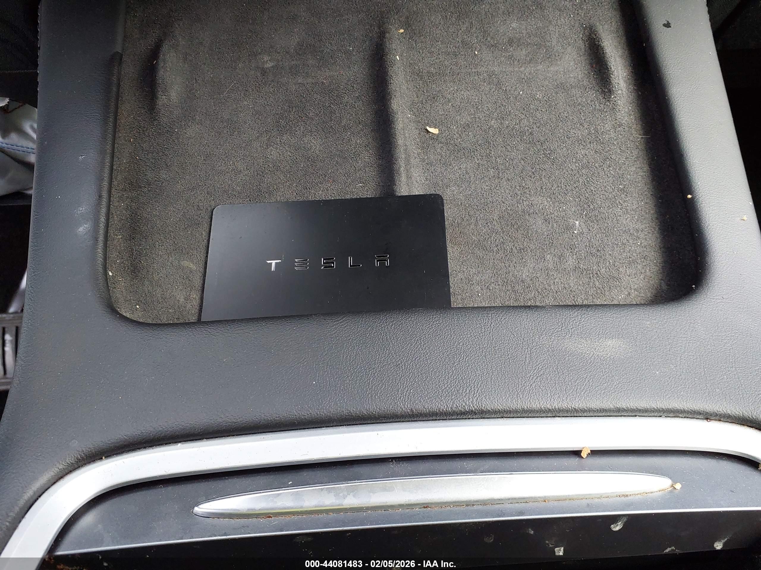 TESLA MODEL image 11