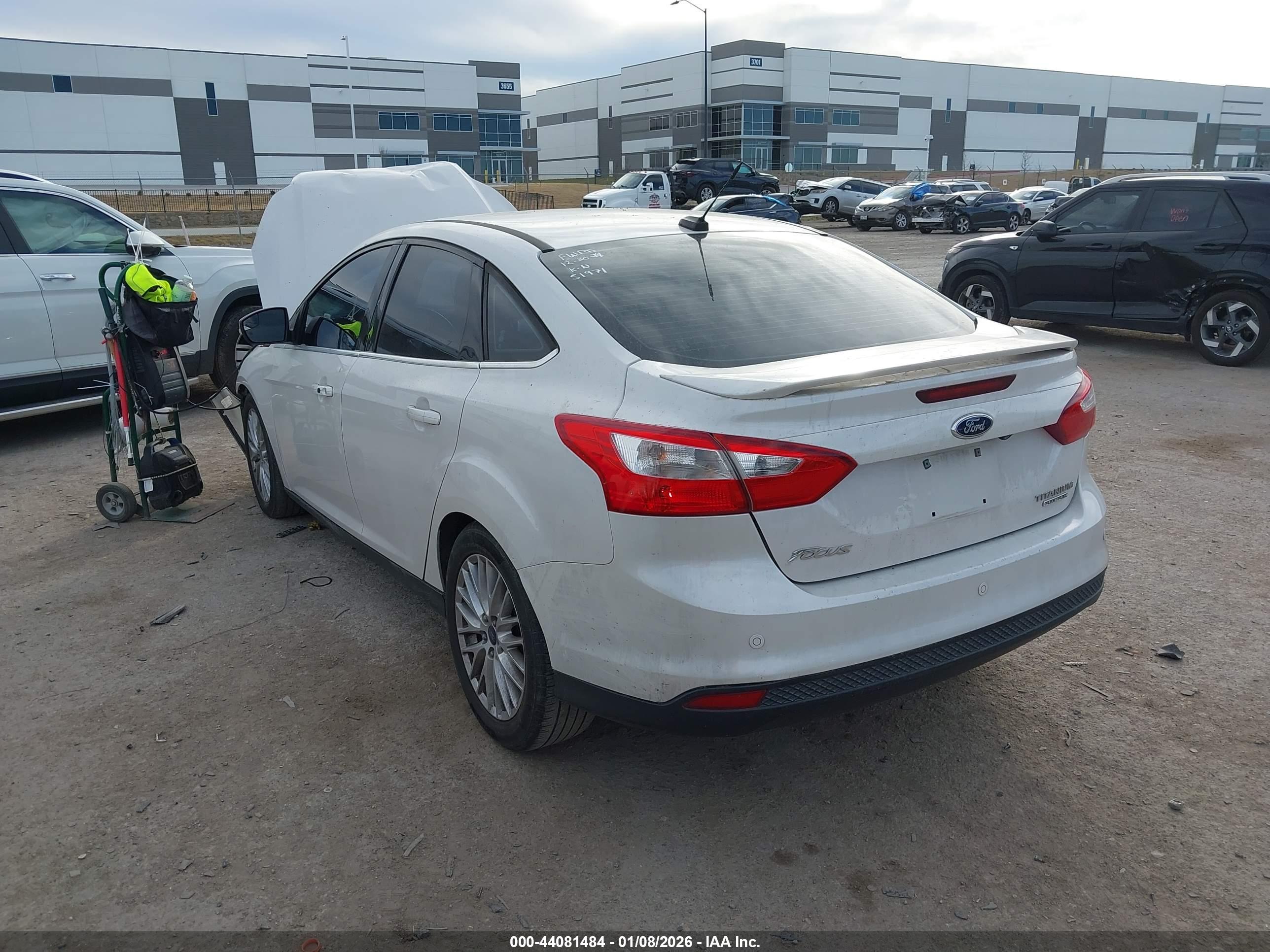 FORD FOCUS image 3