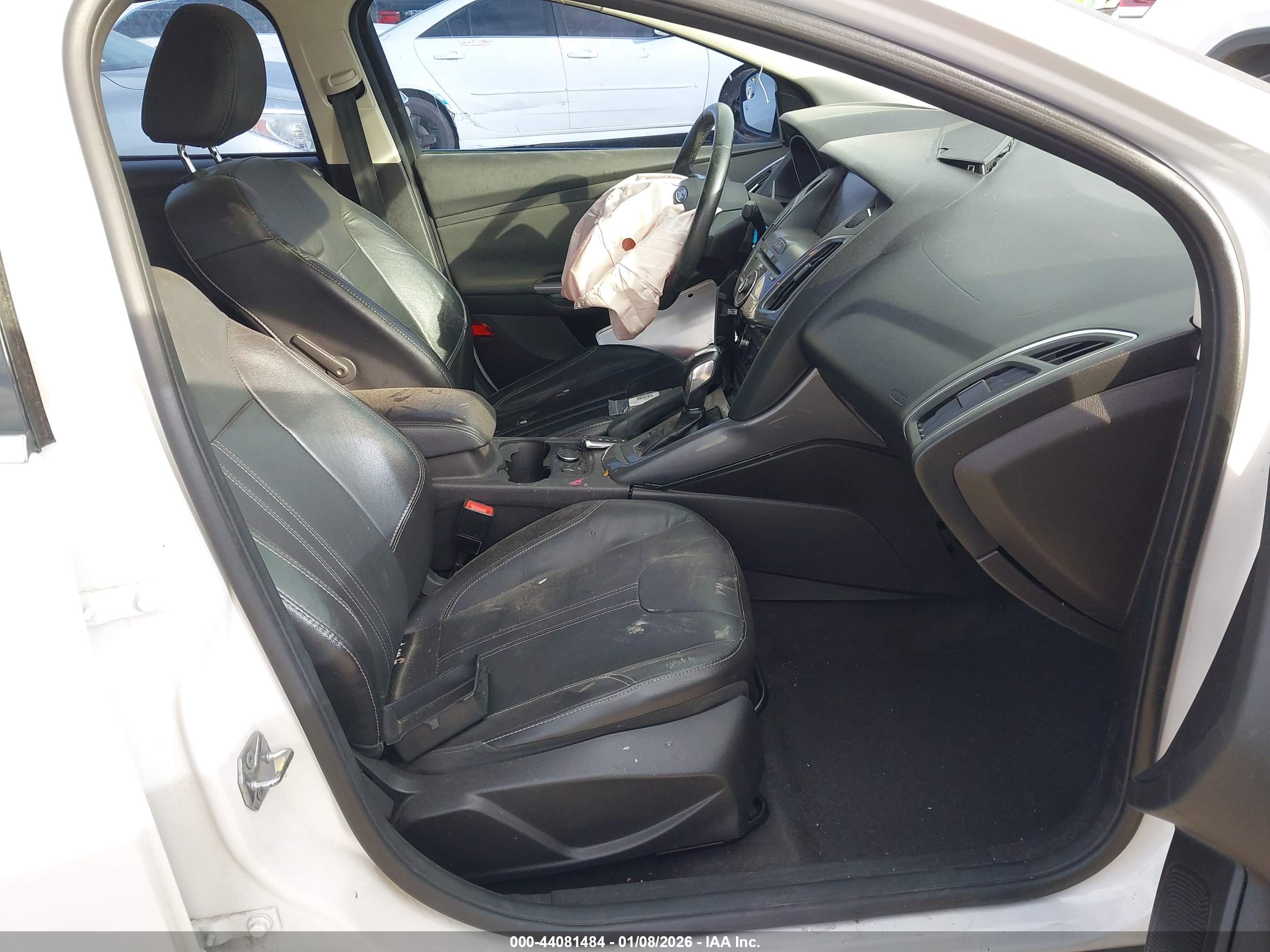 FORD FOCUS image 5