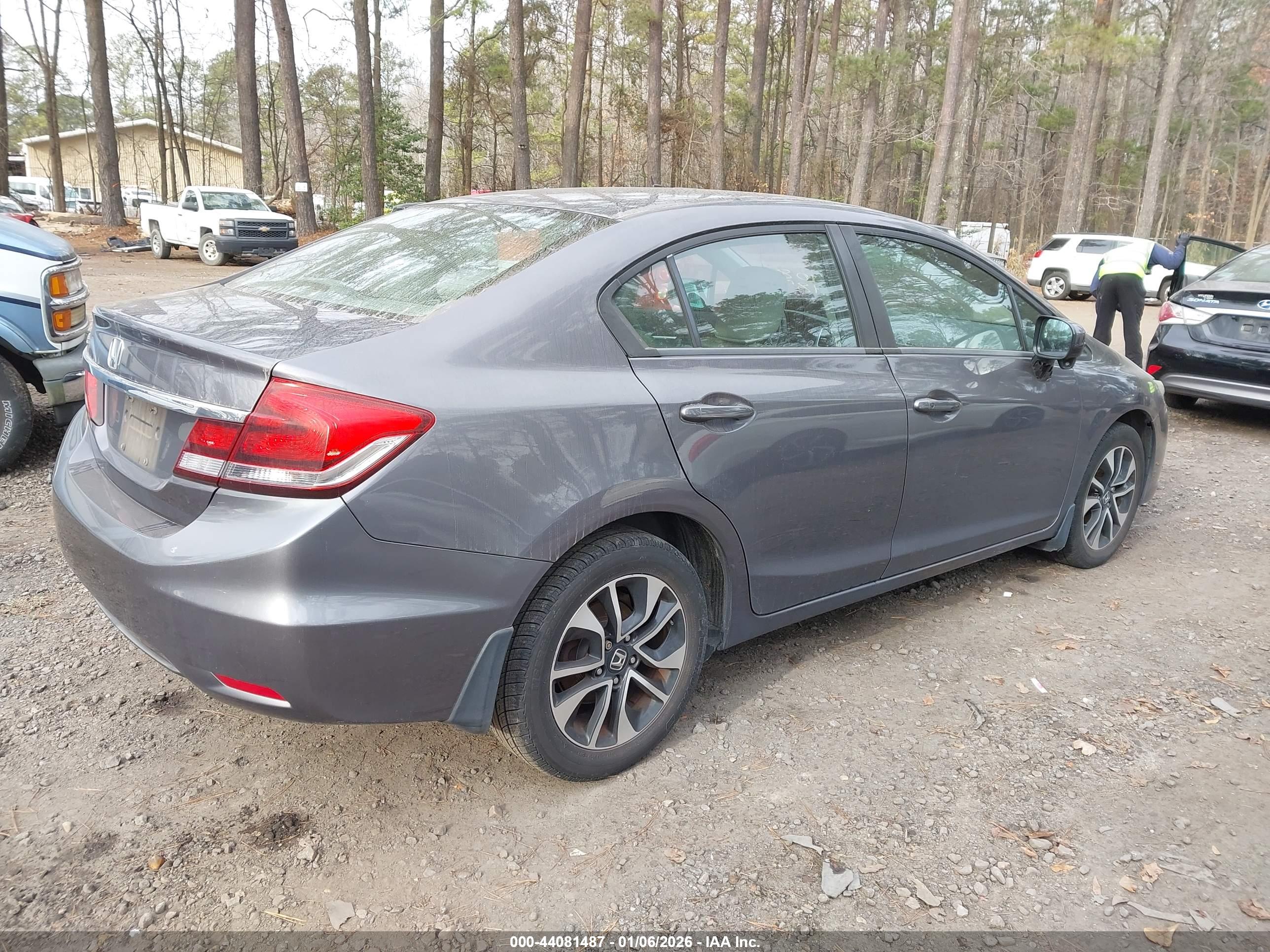 HONDA CIVIC image 4