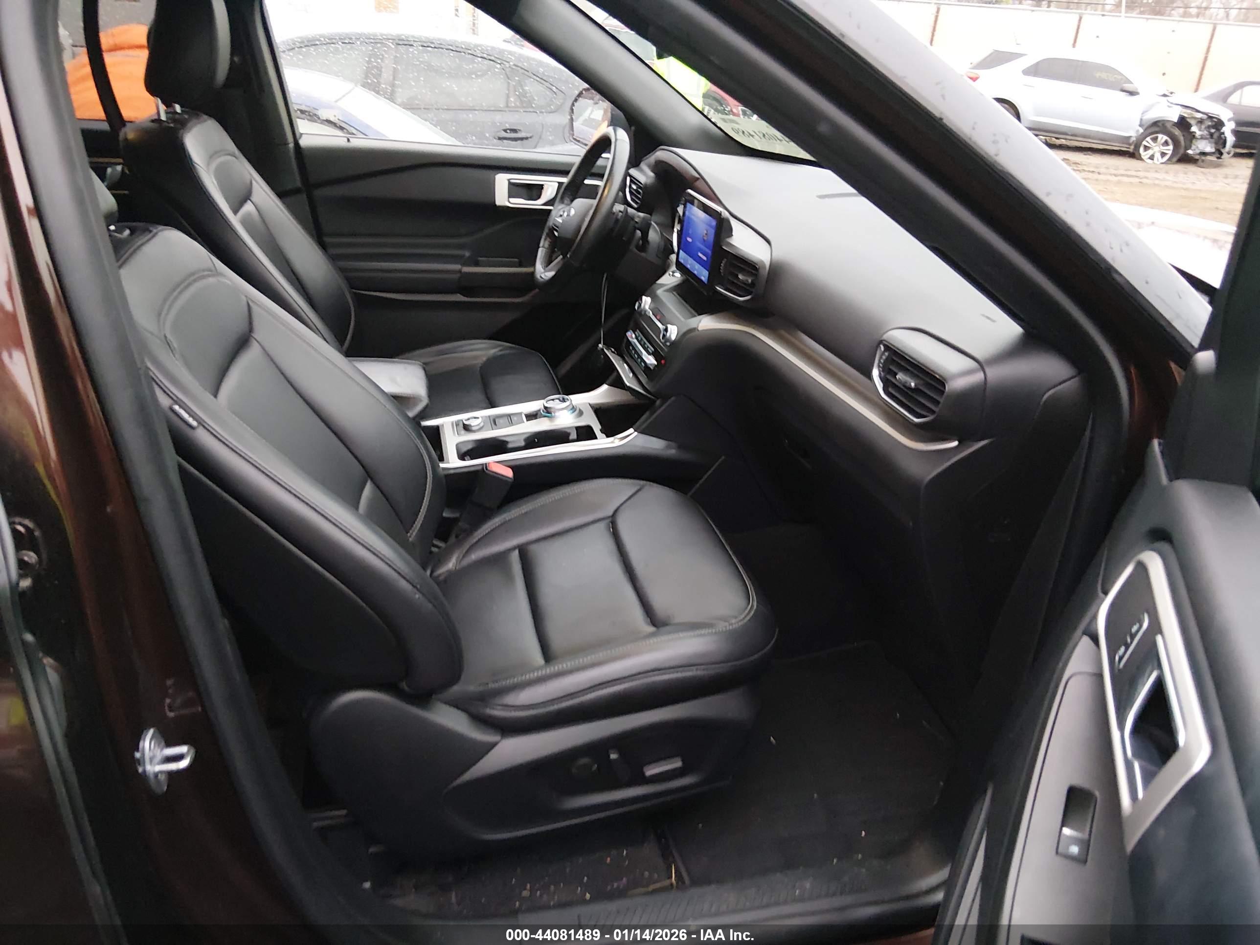 FORD EXPLORER image 5