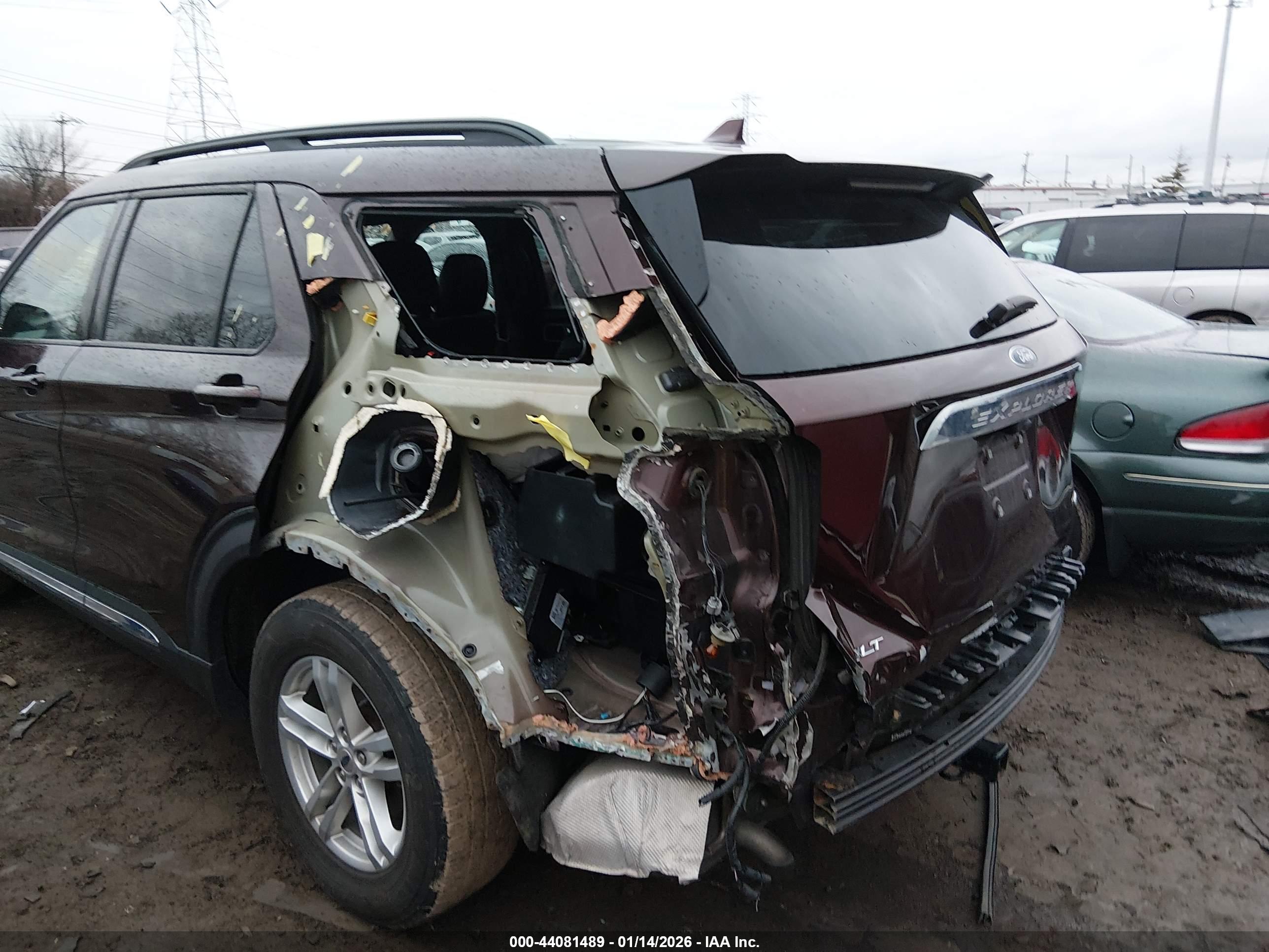 FORD EXPLORER image 6
