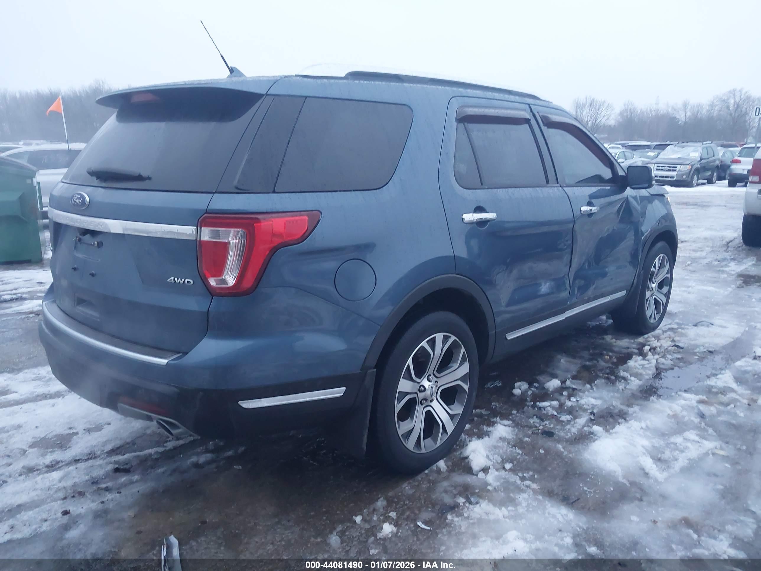 FORD EXPLORER image 4