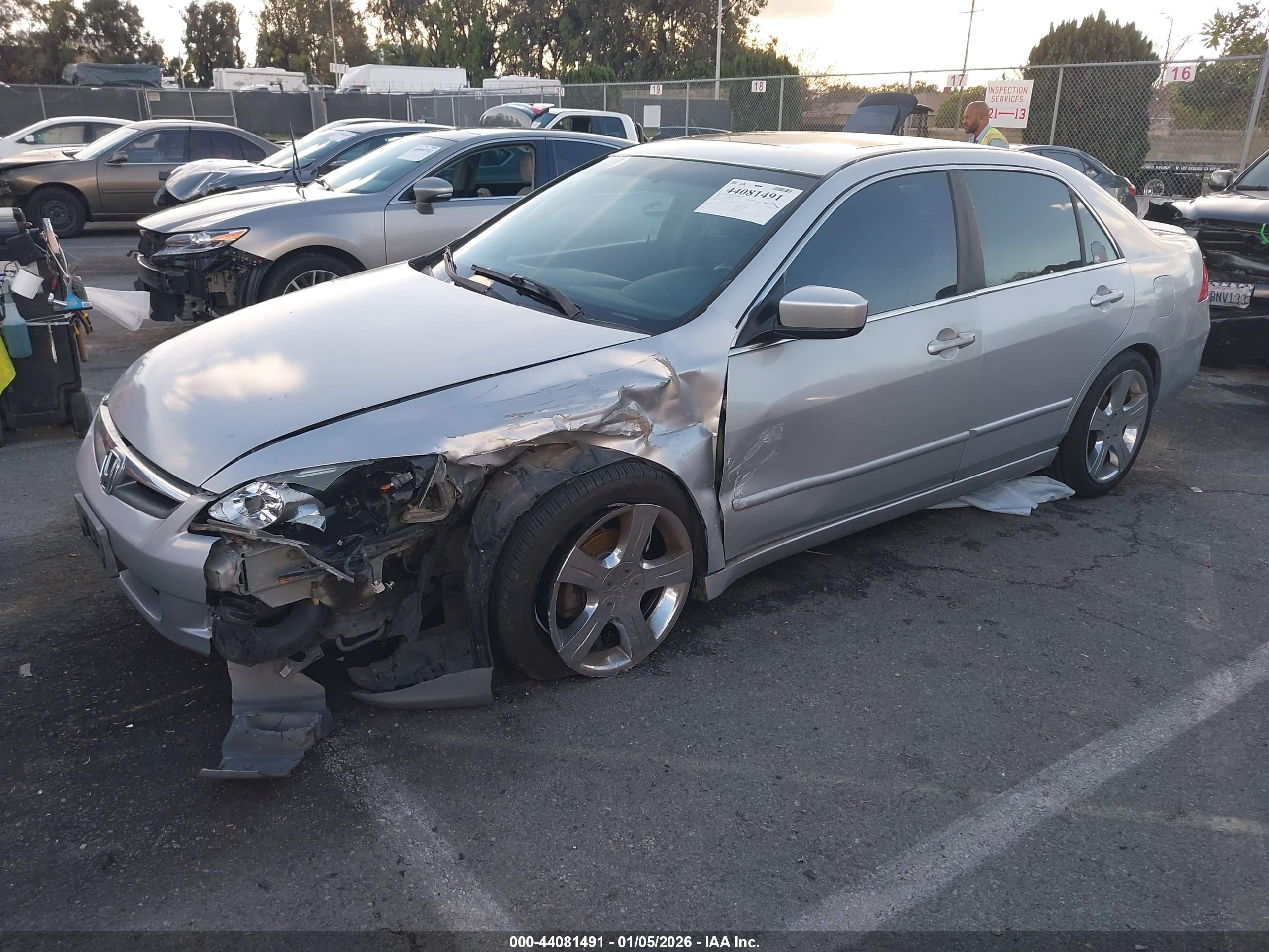 HONDA ACCORD image 2